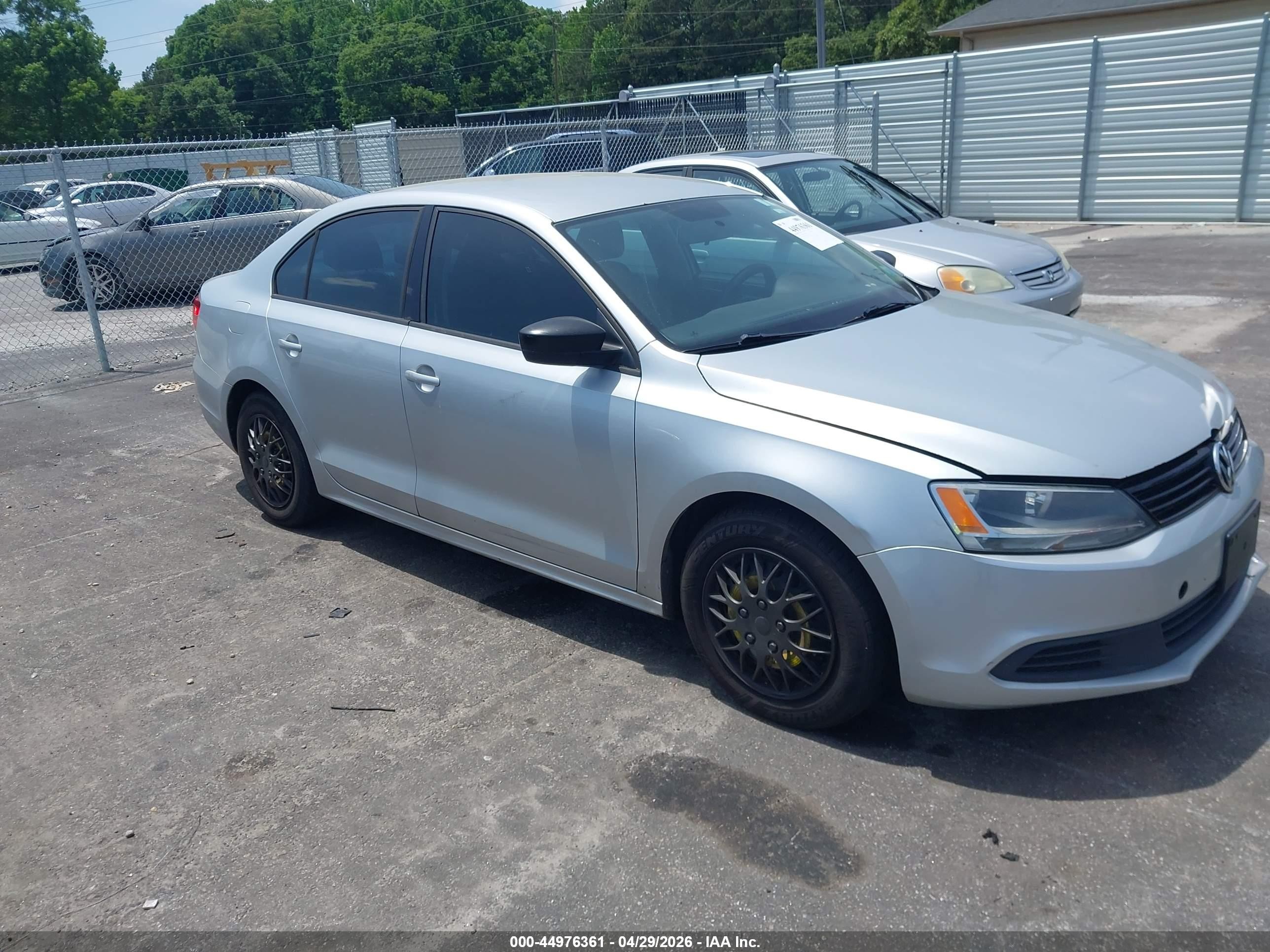 3VW2K7AJ9EM357763