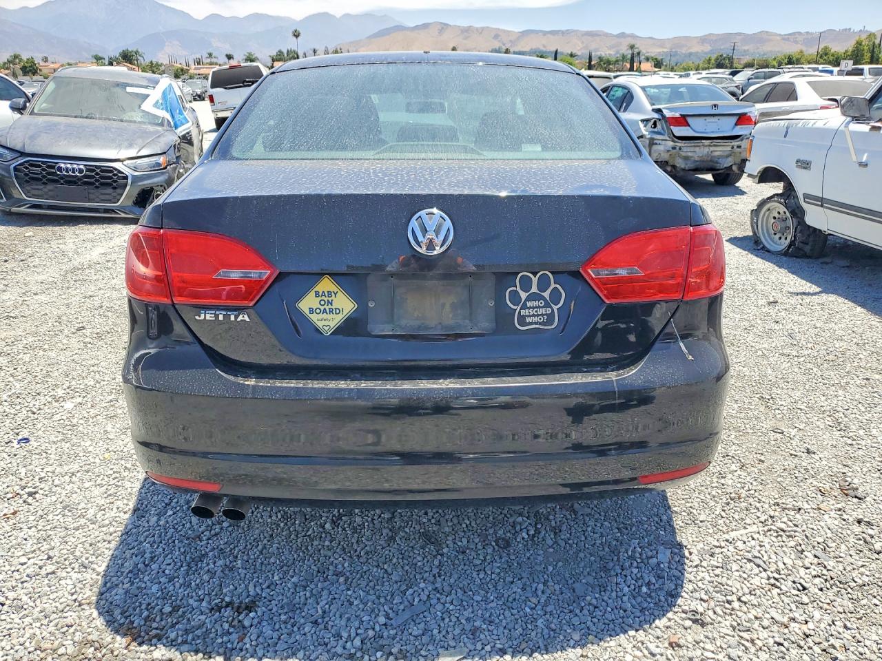 2014 Volkswagen Jetta Base Black vin: 3VW2K7AJ9EM383098
