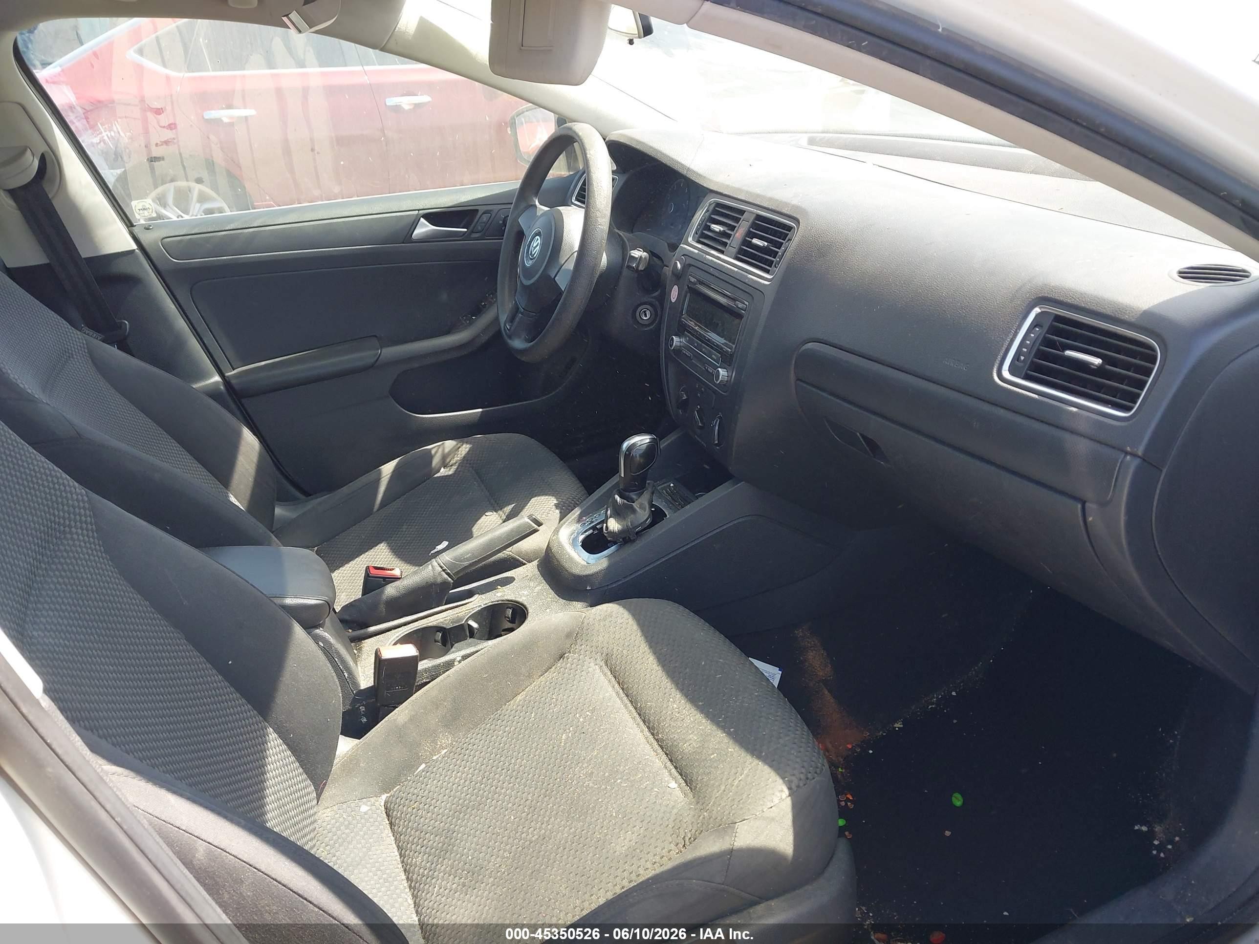 2014 Volkswagen Jetta 2.0l S Белый vin: 3VW2K7AJ9EM383568