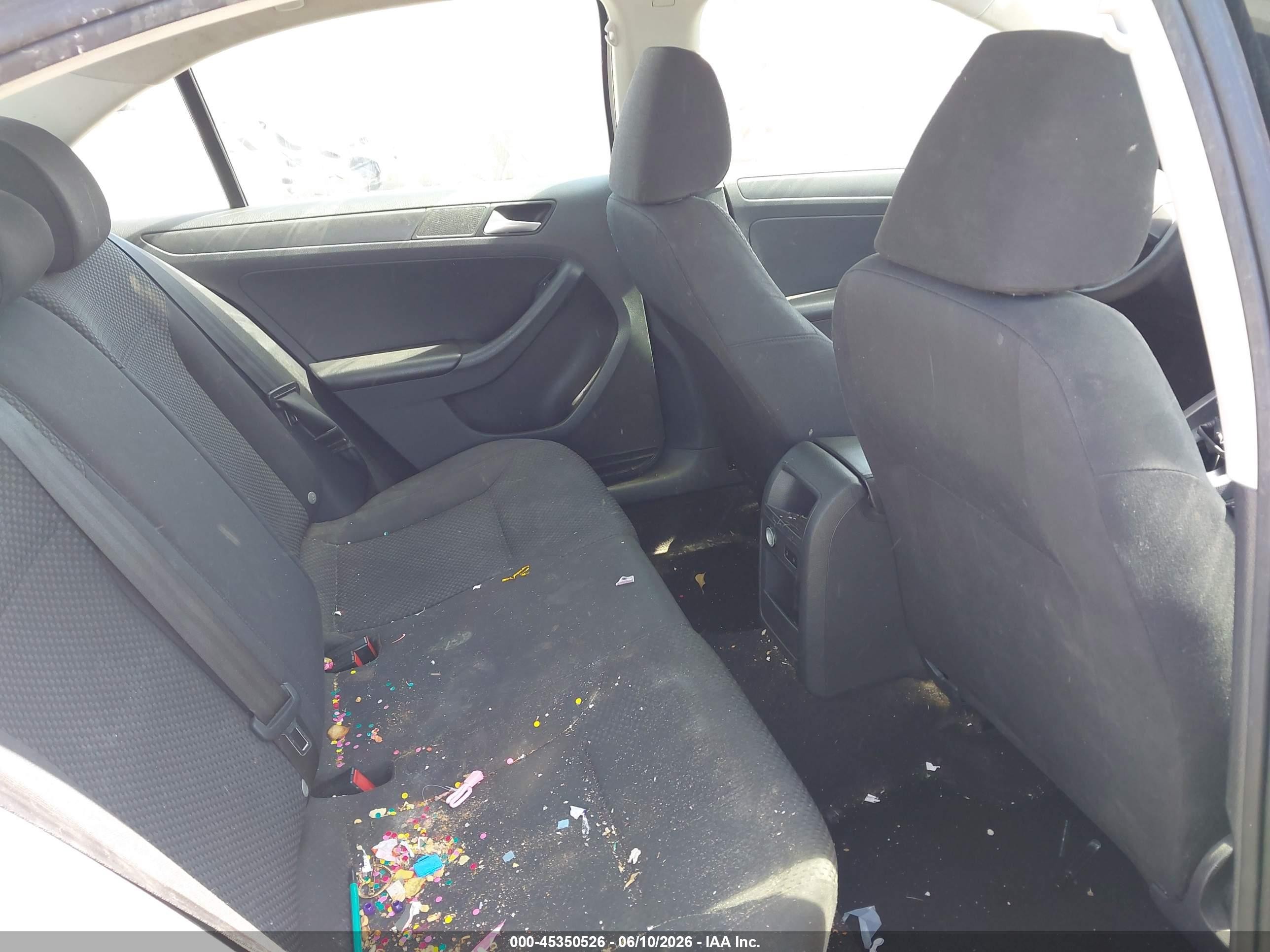 2014 Volkswagen Jetta 2.0l S Белый vin: 3VW2K7AJ9EM383568