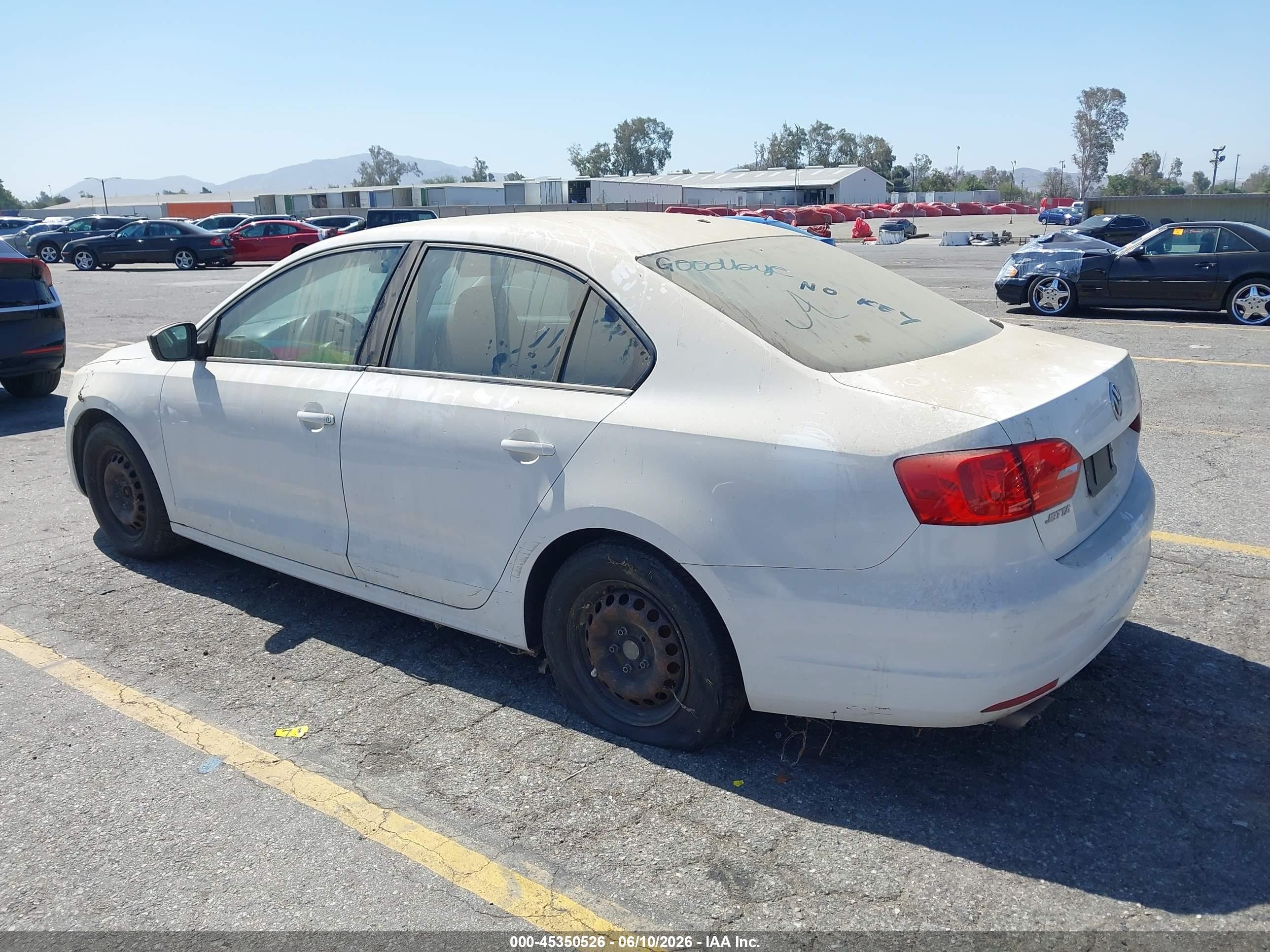 2014 Volkswagen Jetta 2.0l S Белый vin: 3VW2K7AJ9EM383568