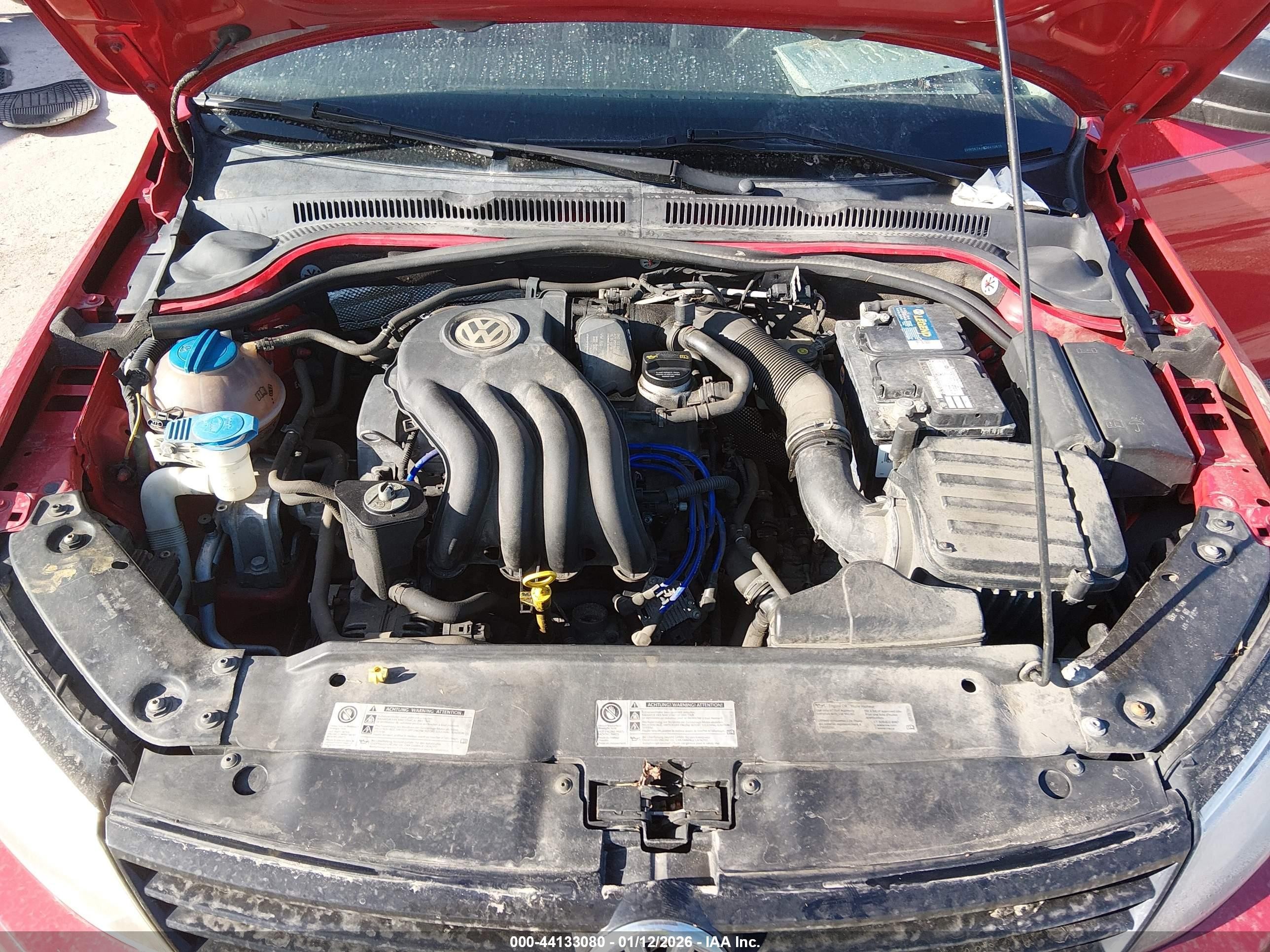2014 Volkswagen Jetta 2.0l S Red vin: 3VW2K7AJ9EM410610