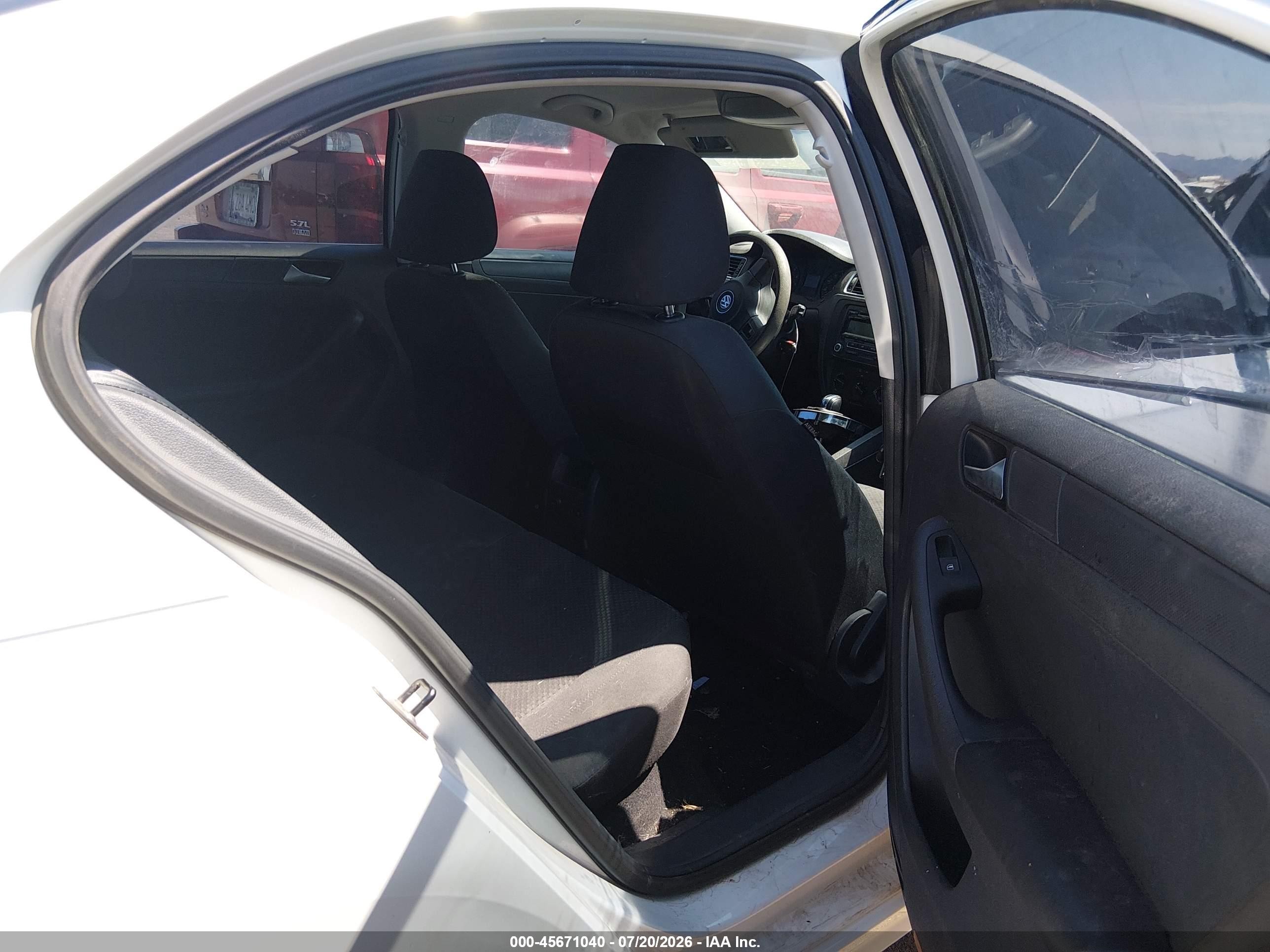 2014 Volkswagen Jetta 2.0l S Белый vin: 3VW2K7AJ9EM424412