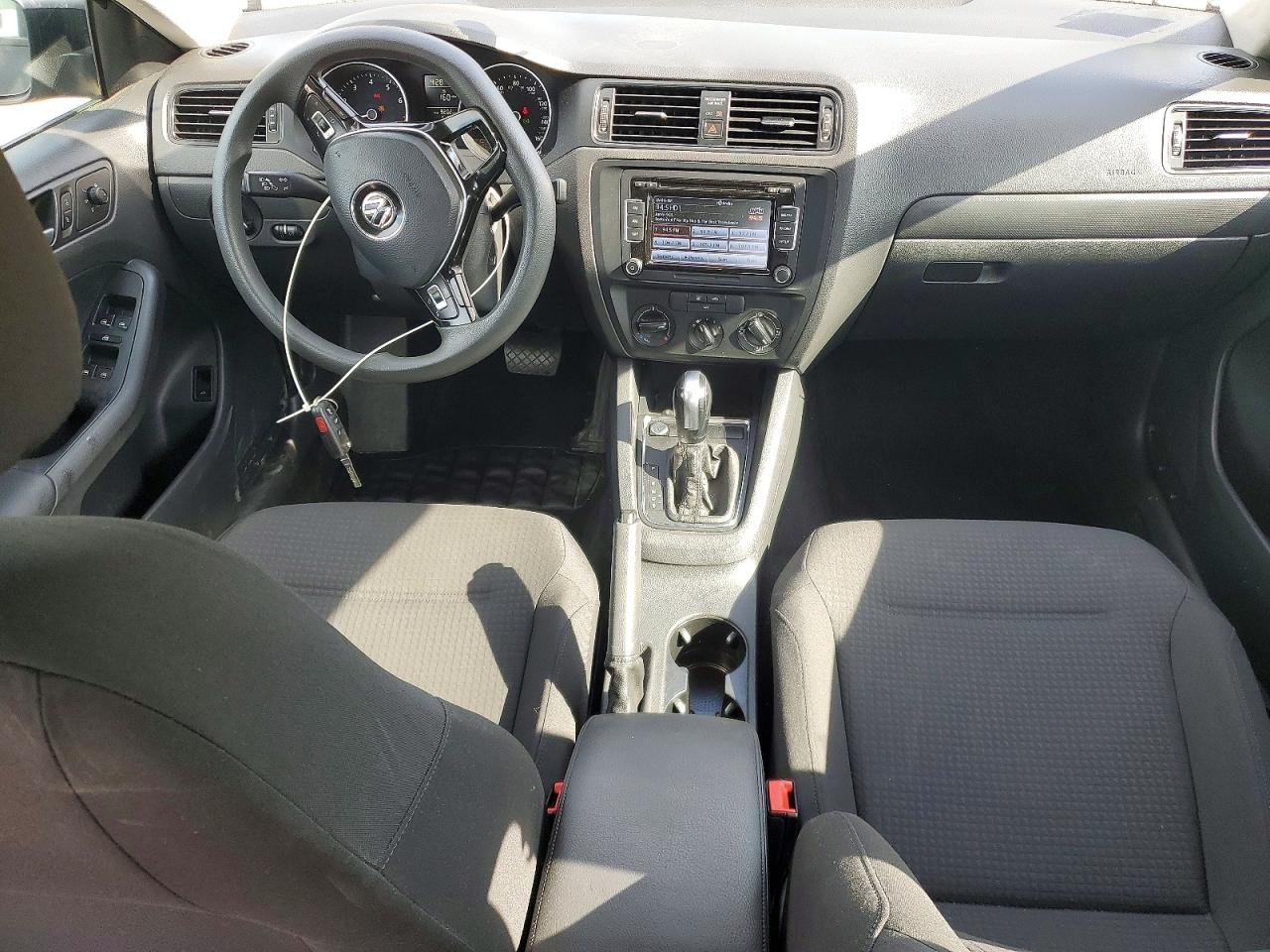 2015 Volkswagen Jetta Base Черный vin: 3VW2K7AJ9FM242503