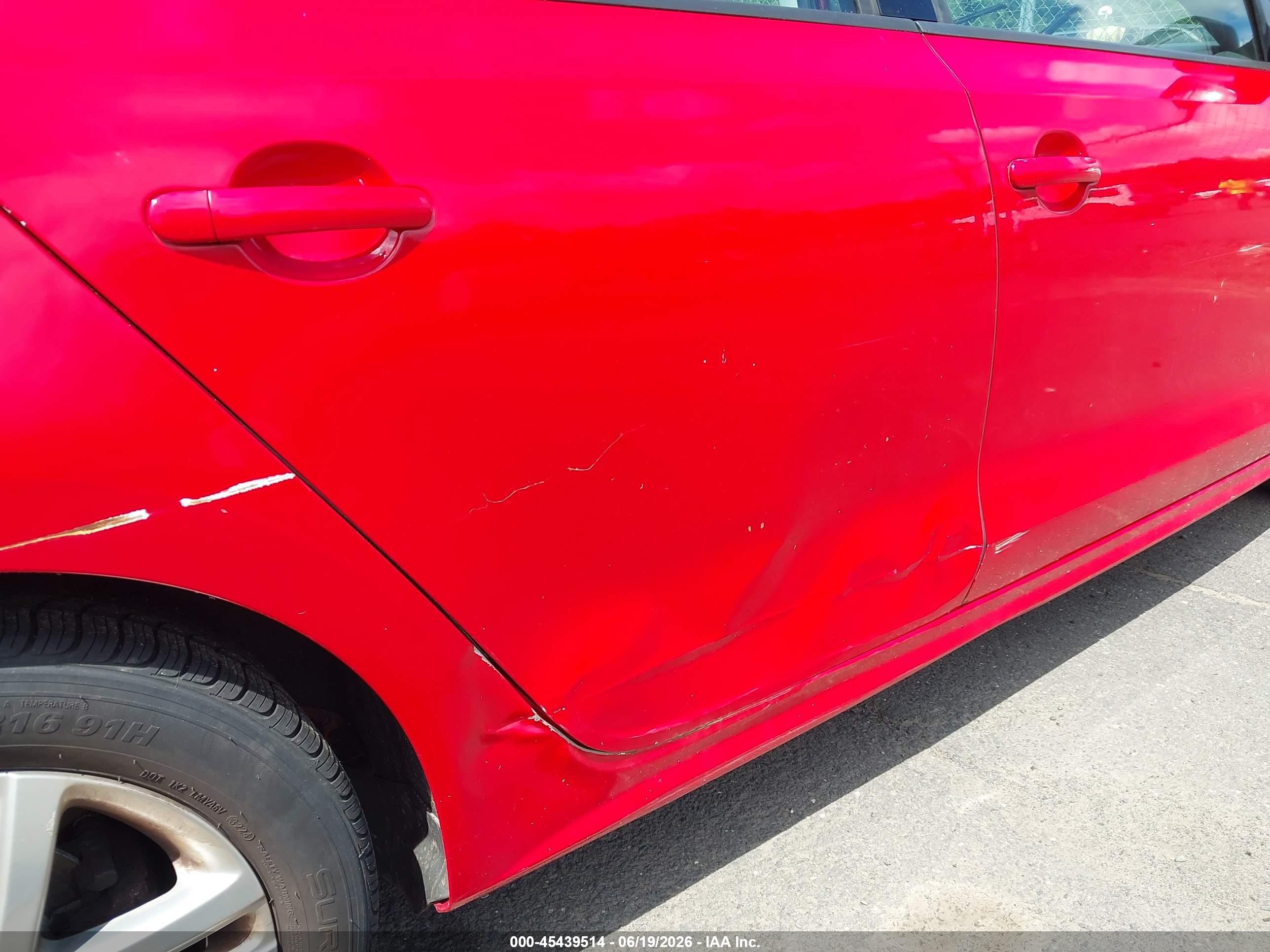 2015 Volkswagen Jetta 2.0l S Red vin: 3VW2K7AJ9FM252433