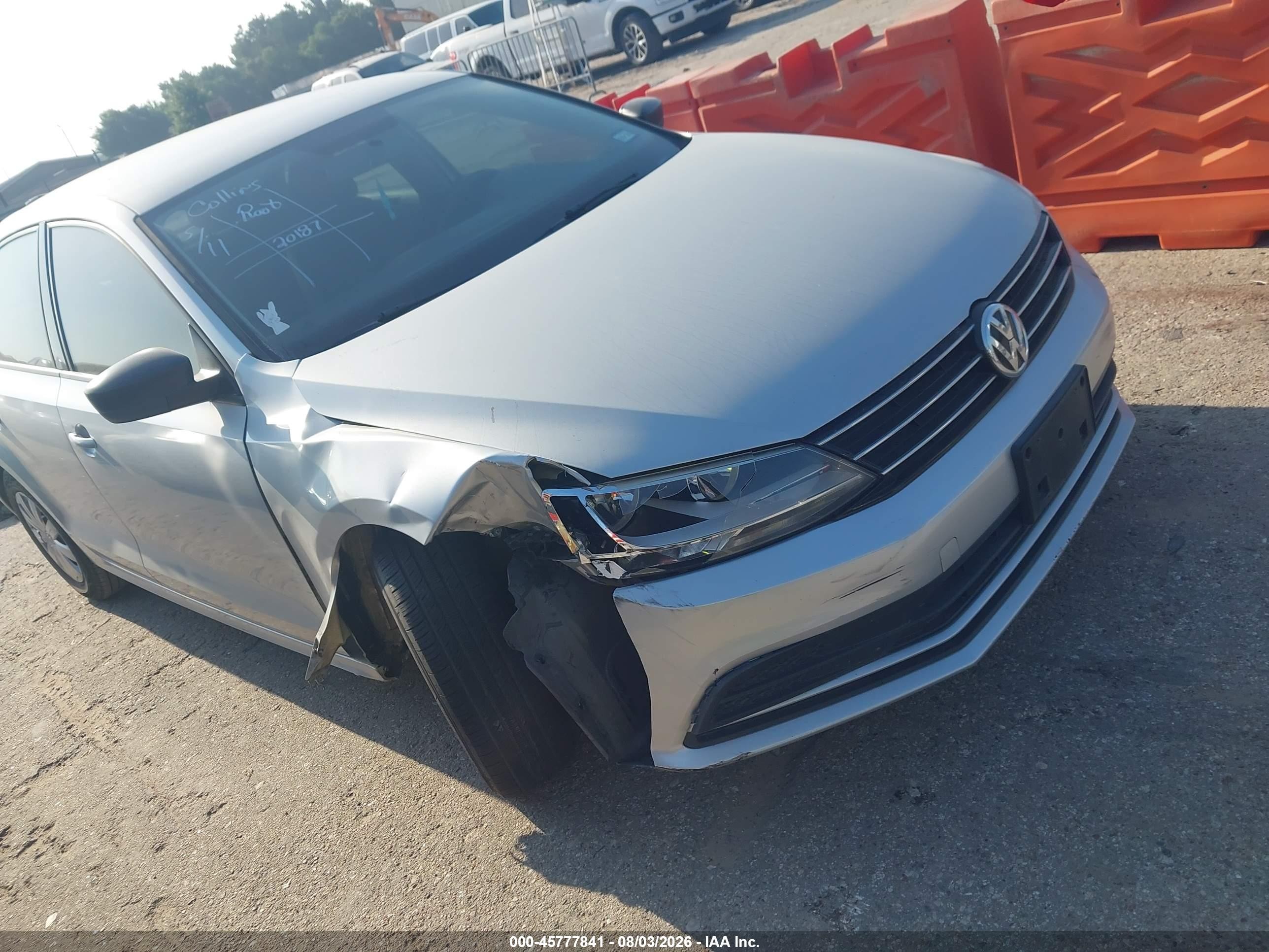 2015 Volkswagen Jetta 2.0l S Silver vin: 3VW2K7AJ9FM357702