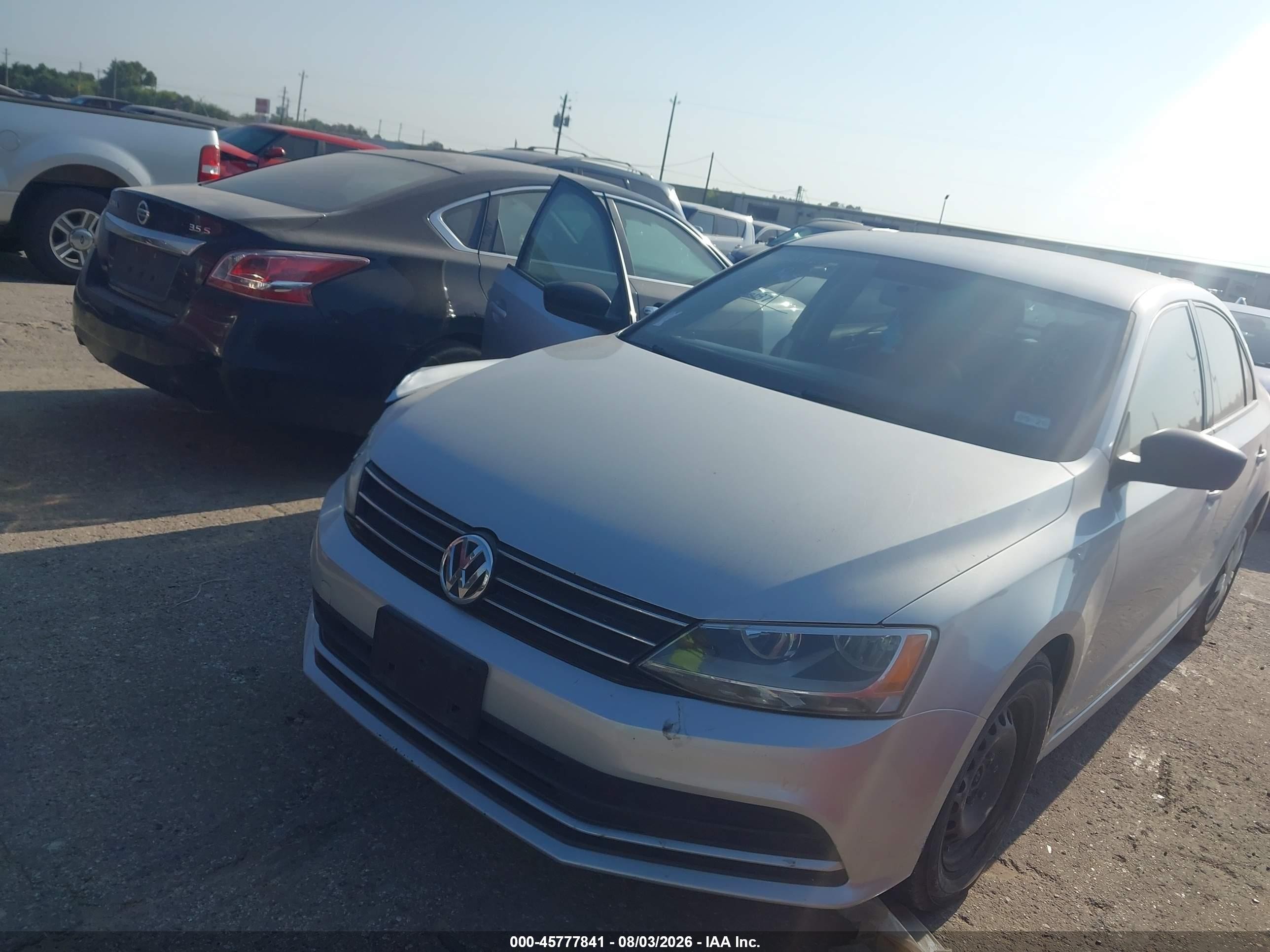 2015 Volkswagen Jetta 2.0l S Silver vin: 3VW2K7AJ9FM357702