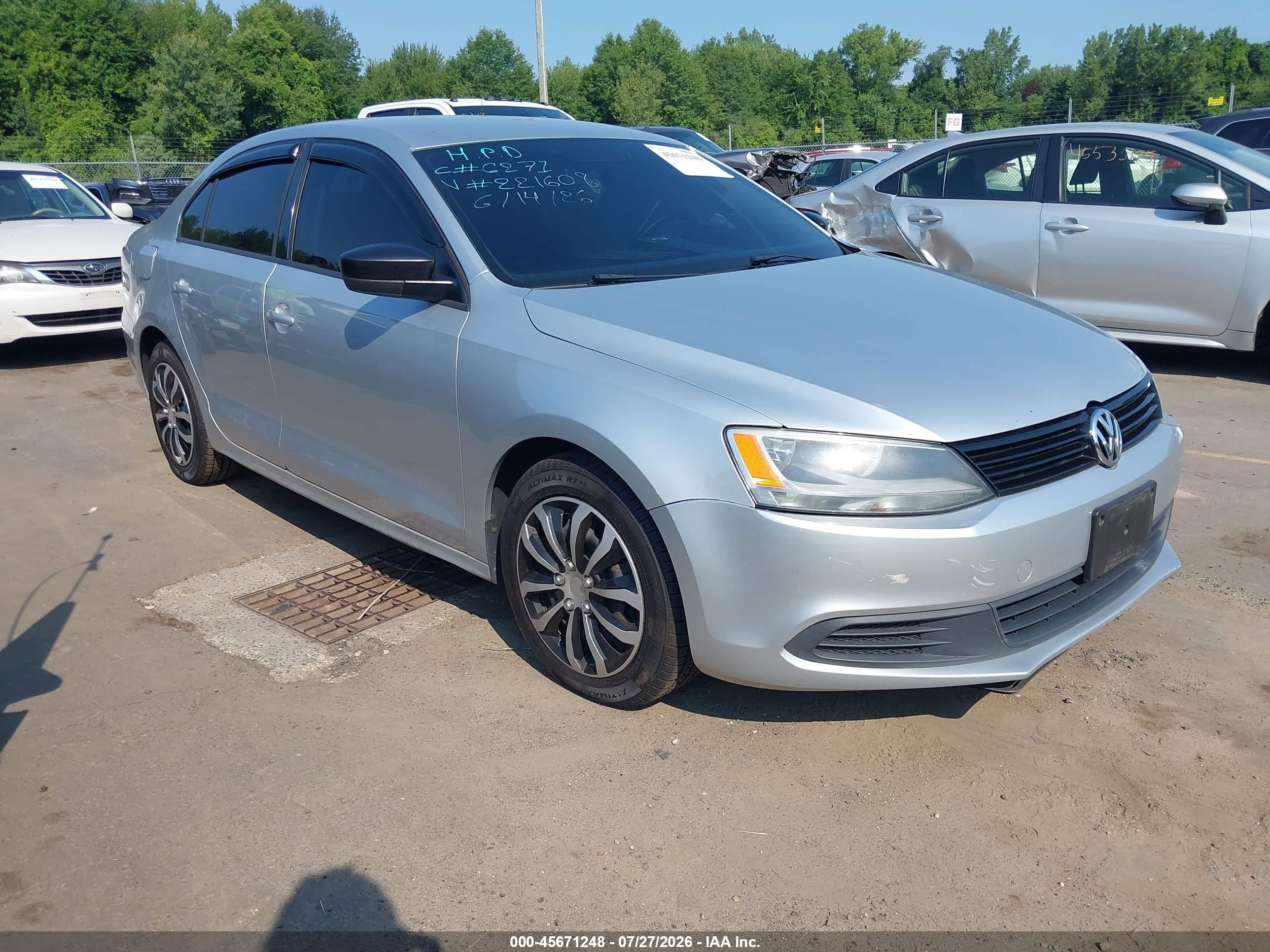 3VW2K7AJXDM221608