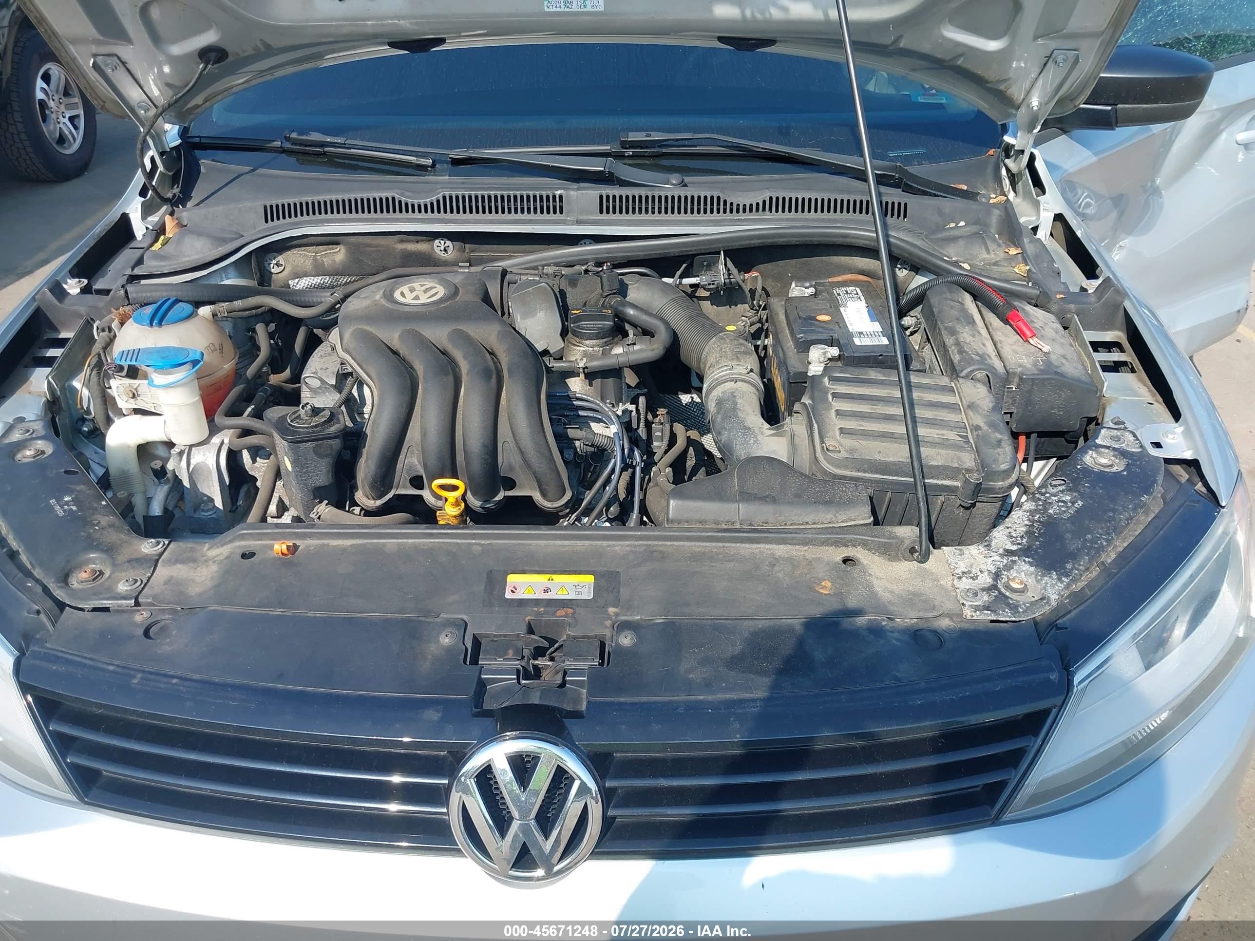 2013 Volkswagen Jetta 2.0l S Silver vin: 3VW2K7AJXDM221608