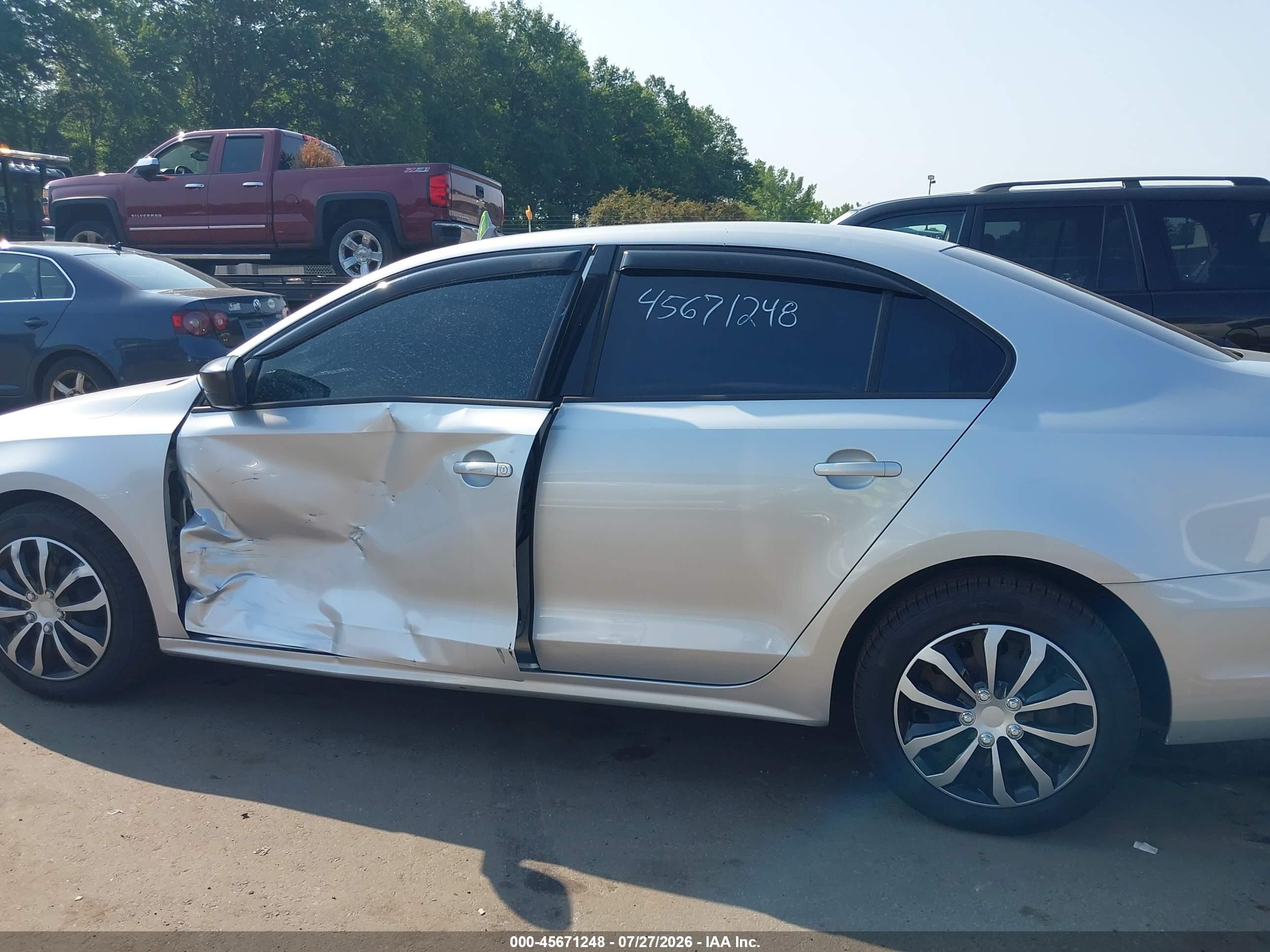 2013 Volkswagen Jetta 2.0l S Silver vin: 3VW2K7AJXDM221608