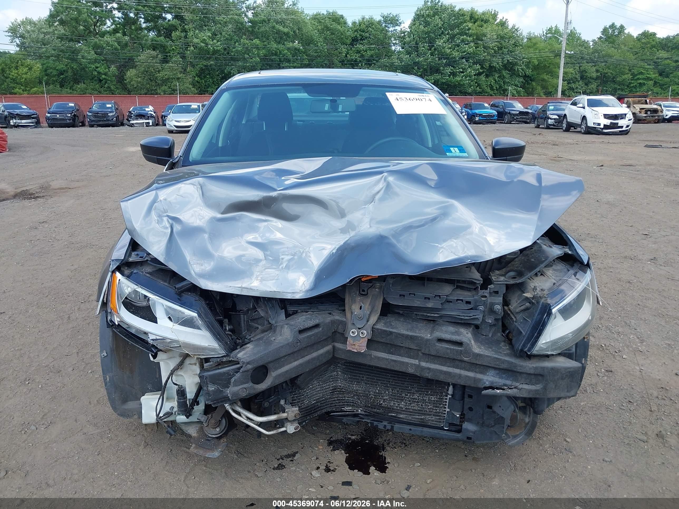 2013 Volkswagen Jetta 2.0l S Gray vin: 3VW2K7AJXDM246394