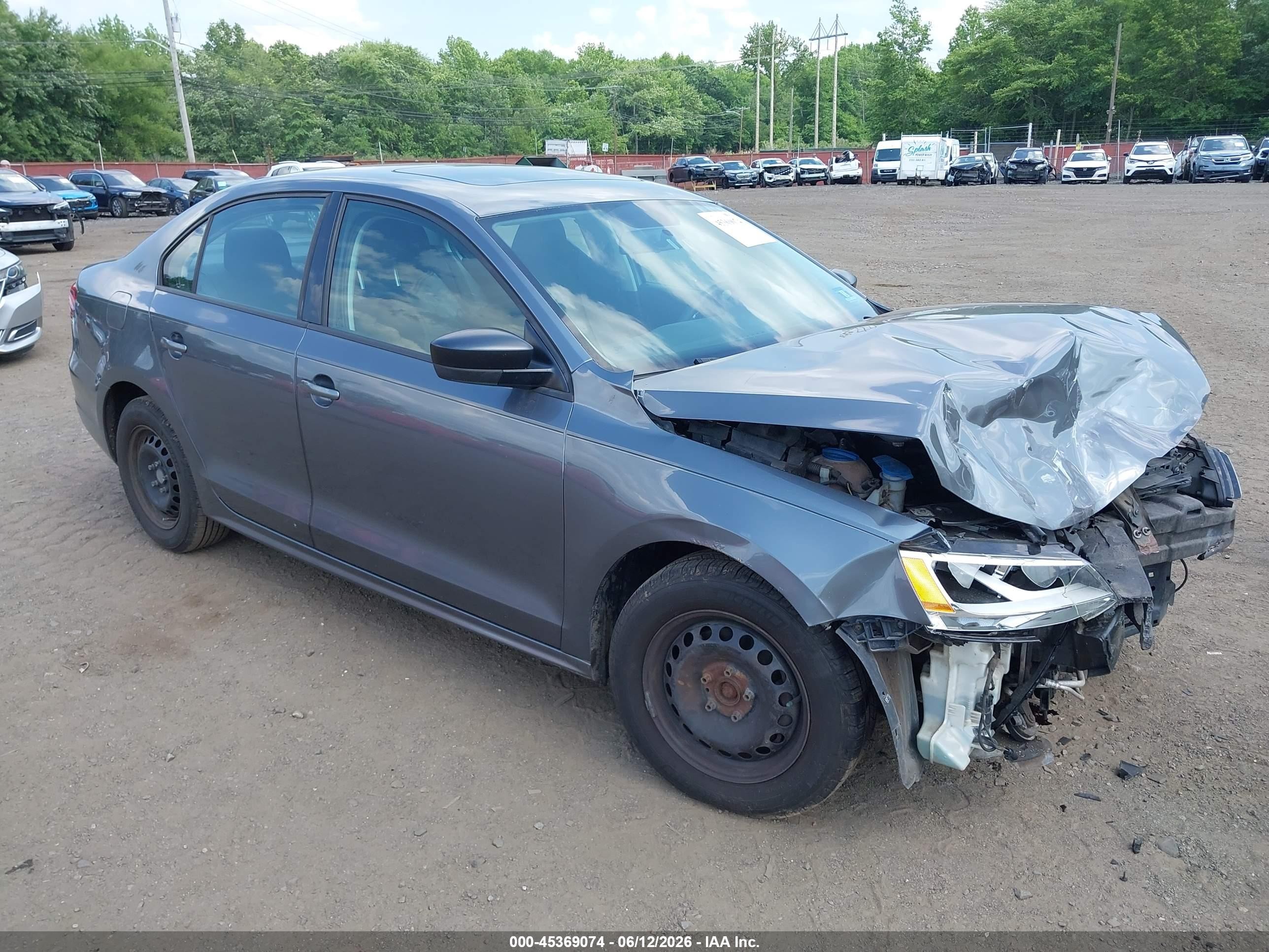 2013 Volkswagen Jetta 2.0l S Gray vin: 3VW2K7AJXDM246394