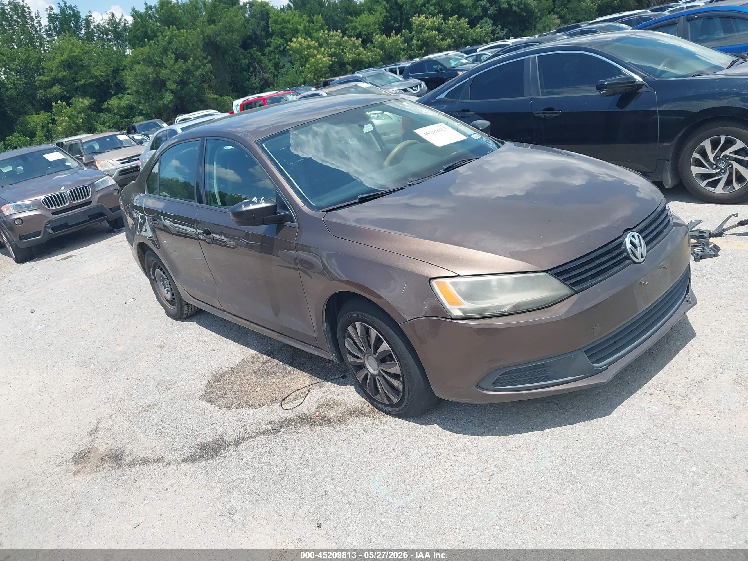 3VW2K7AJXDM299158
