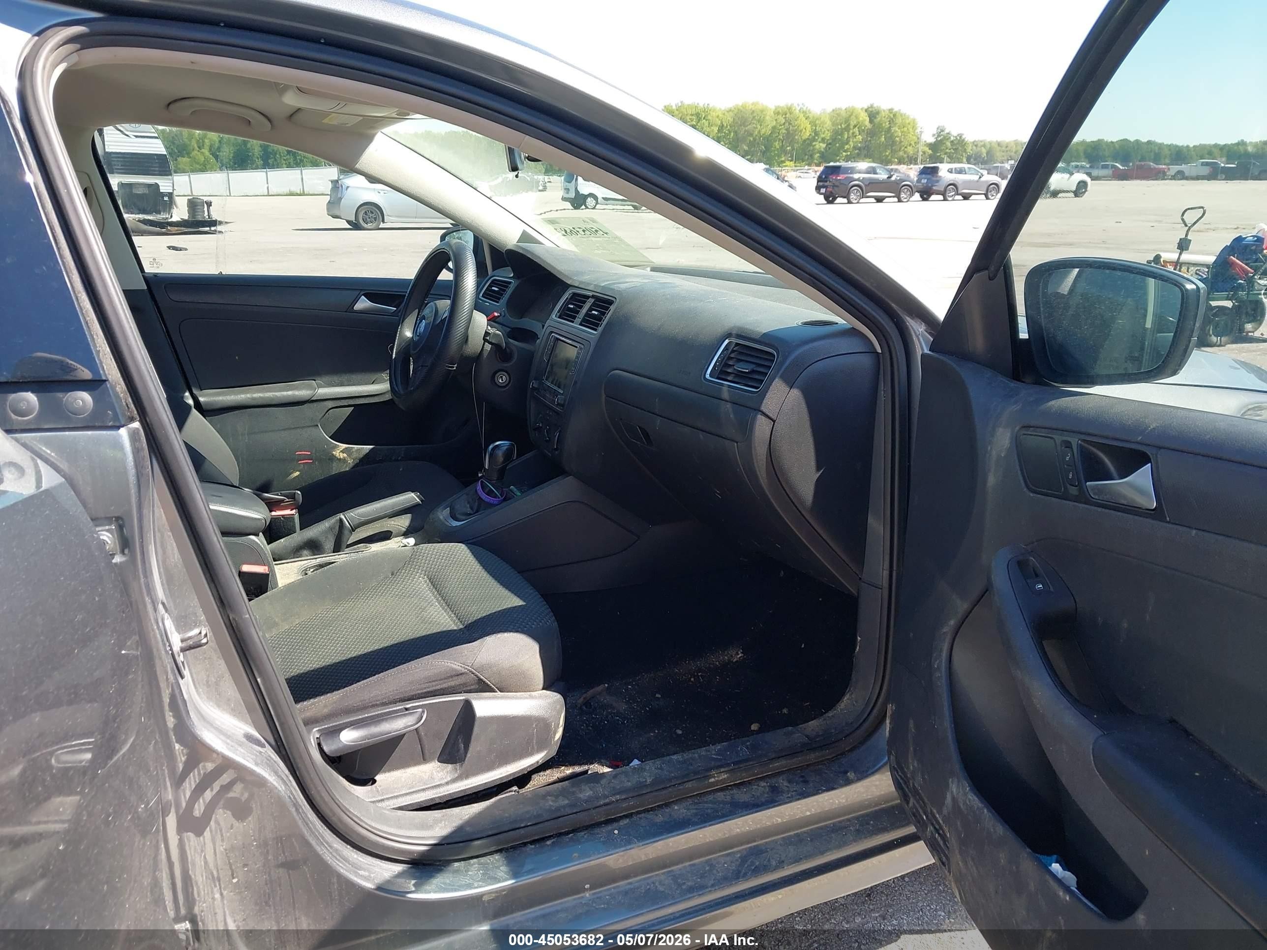 2014 Volkswagen Jetta 2.0l S Gray vin: 3VW2K7AJXEM217172