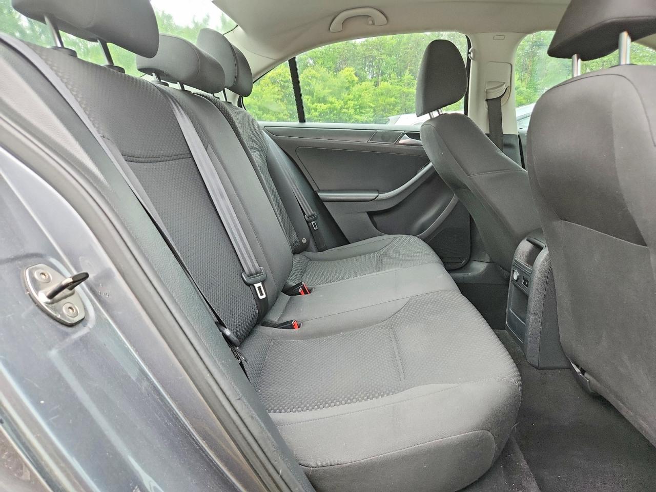 2014 Volkswagen Jetta Base Серый vin: 3VW2K7AJXEM324674