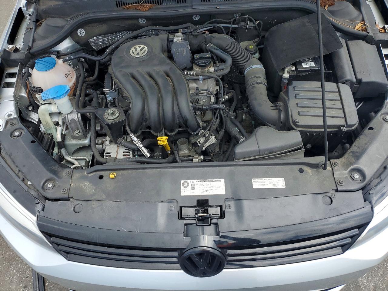 2014 Volkswagen Jetta Base Silver vin: 3VW2K7AJXEM327624