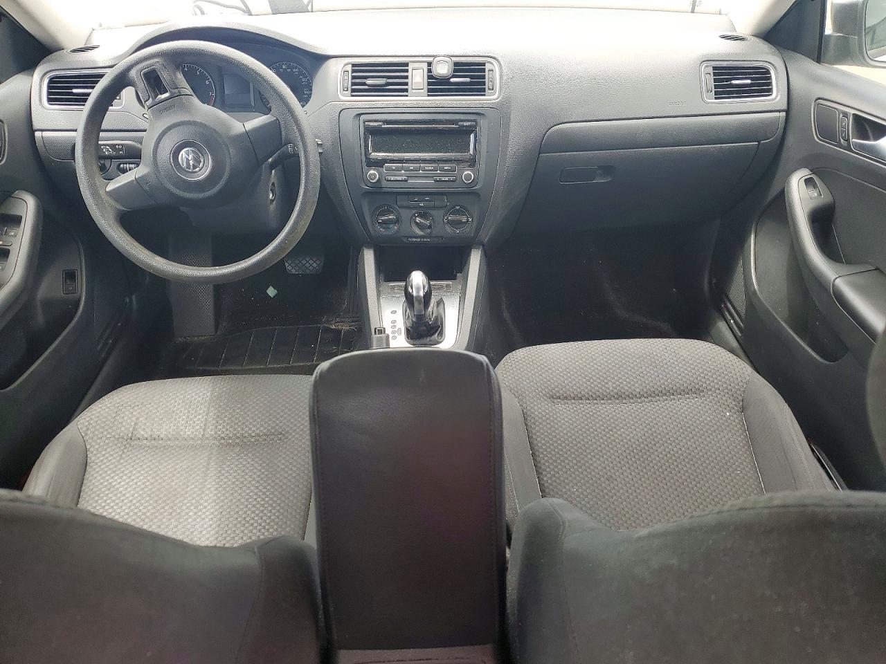 2014 Volkswagen Jetta Base Silver vin: 3VW2K7AJXEM327624