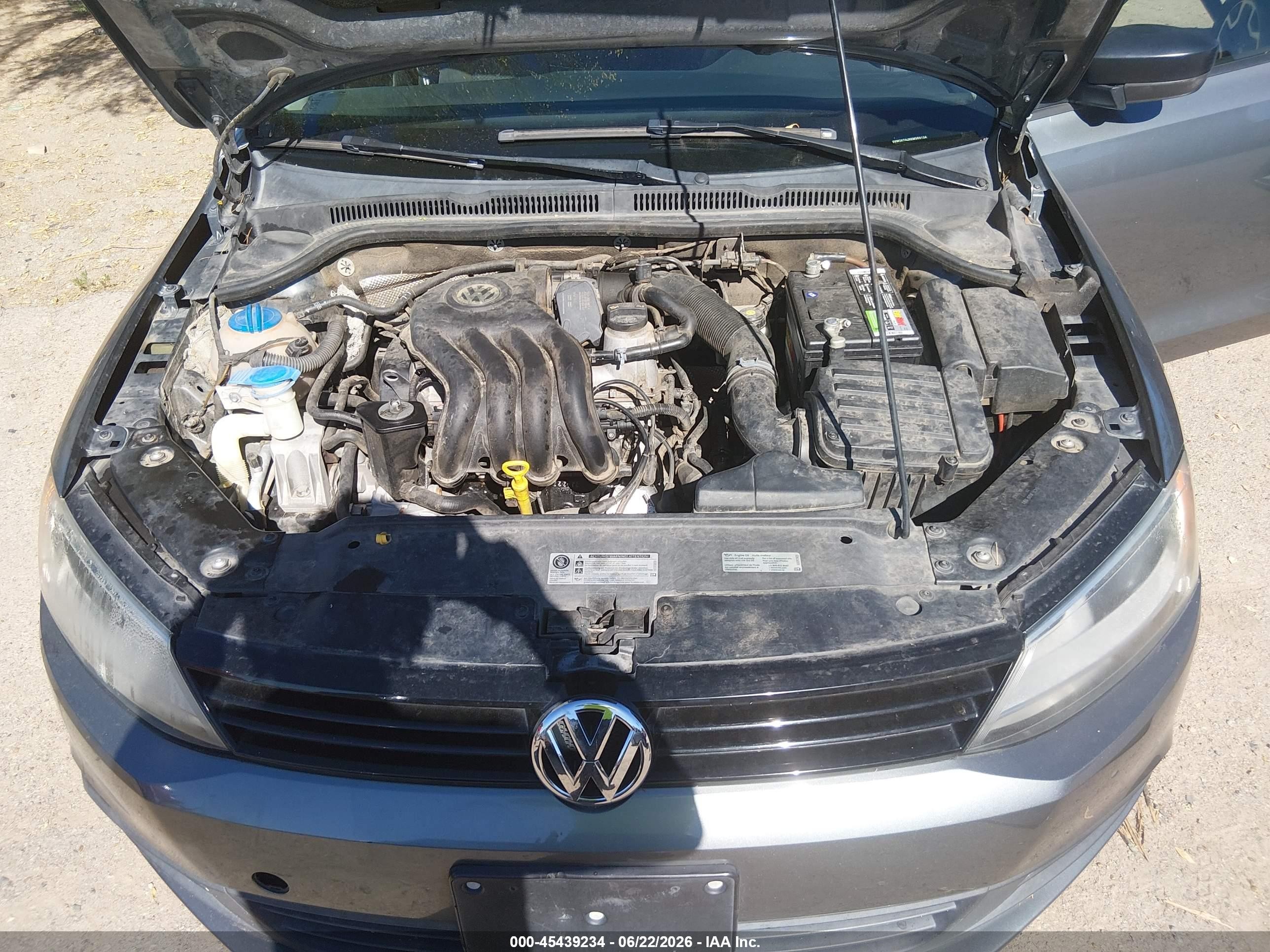 2014 Volkswagen Jetta 2.0l S Серый vin: 3VW2K7AJXEM353124