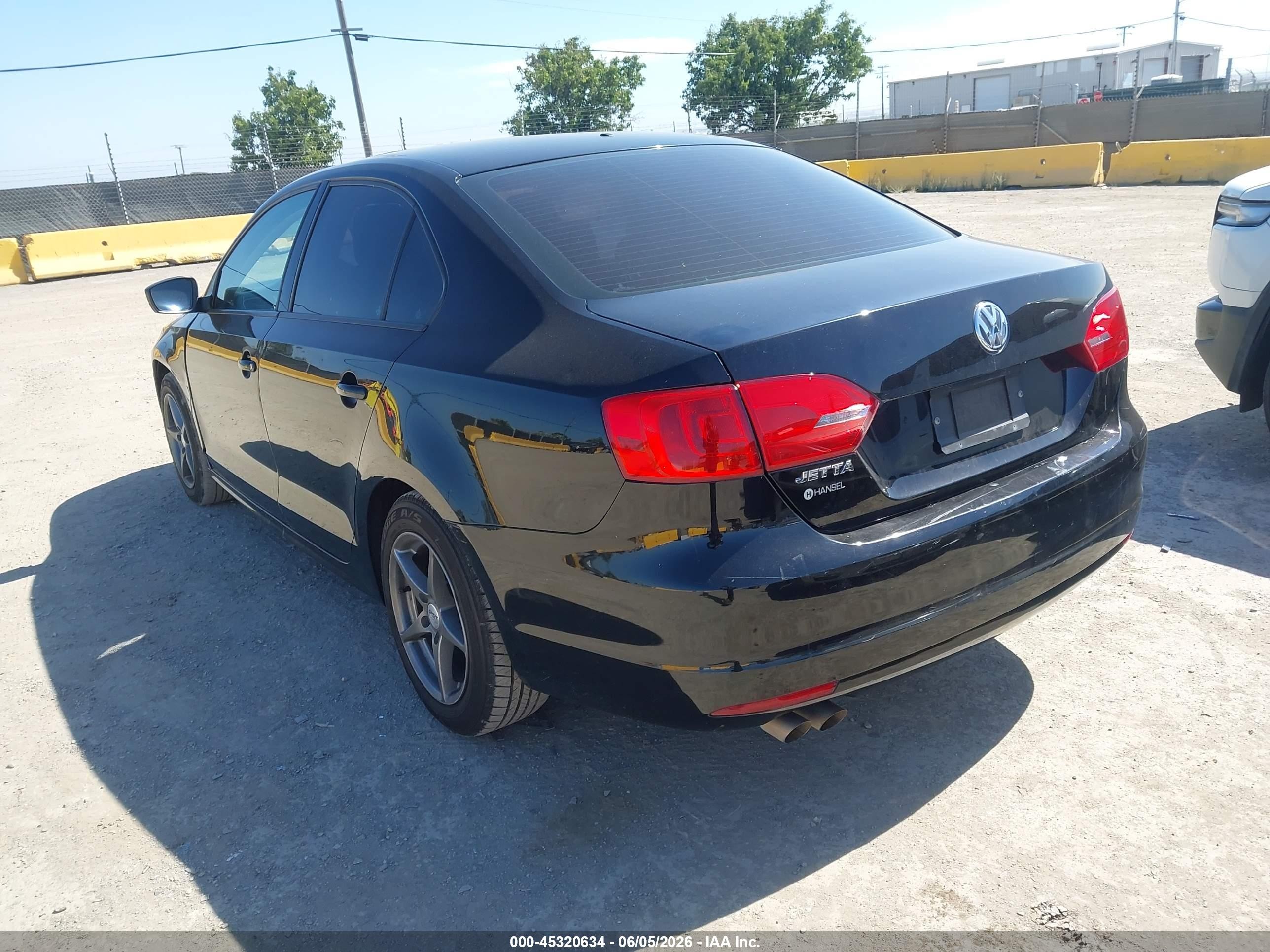2014 Volkswagen Jetta 2.0l S Black vin: 3VW2K7AJXEM366164