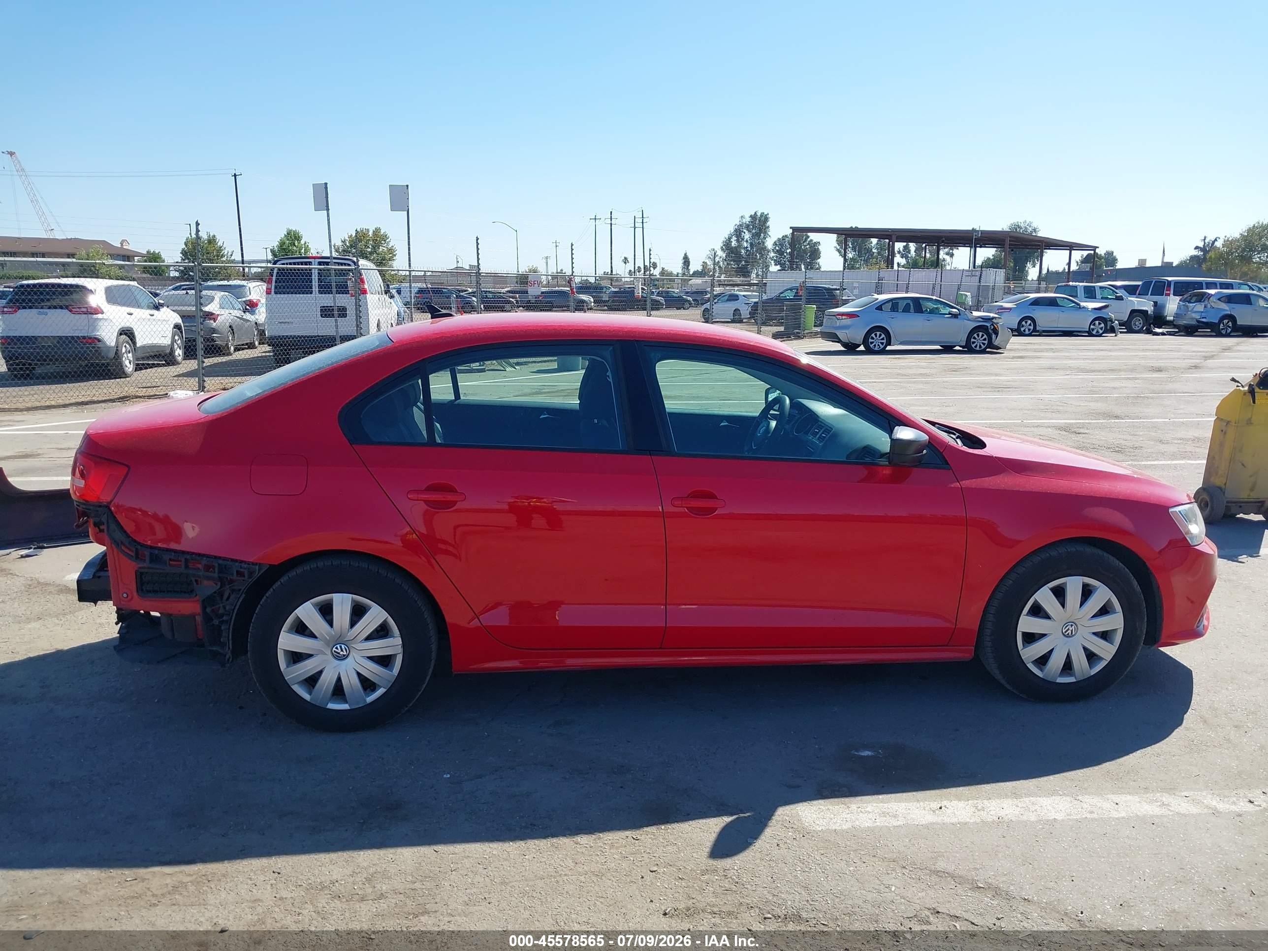 2015 Volkswagen Jetta 2.0l S Red vin: 3VW2K7AJXFM278300