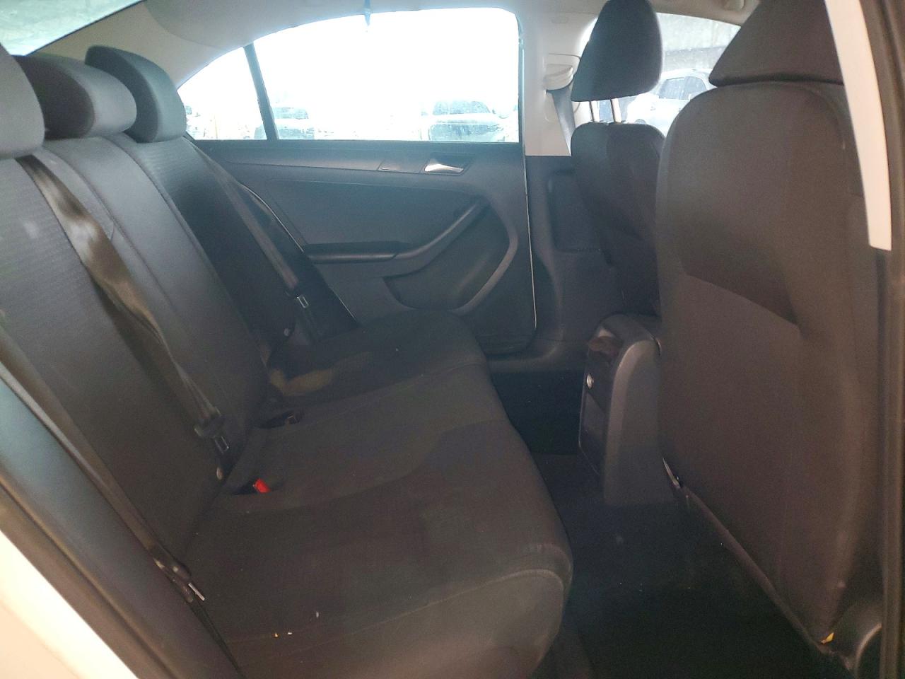 2015 Volkswagen Jetta Base White vin: 3VW2K7AJXFM279849