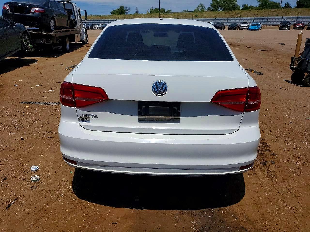 2015 Volkswagen Jetta Base White vin: 3VW2K7AJXFM297722