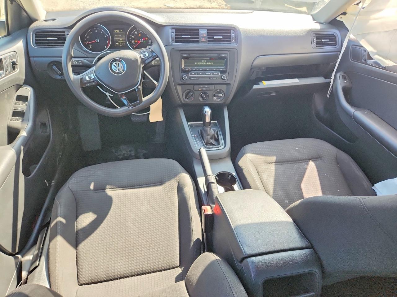 2015 Volkswagen Jetta Base Silver vin: 3VW2K7AJXFM334414