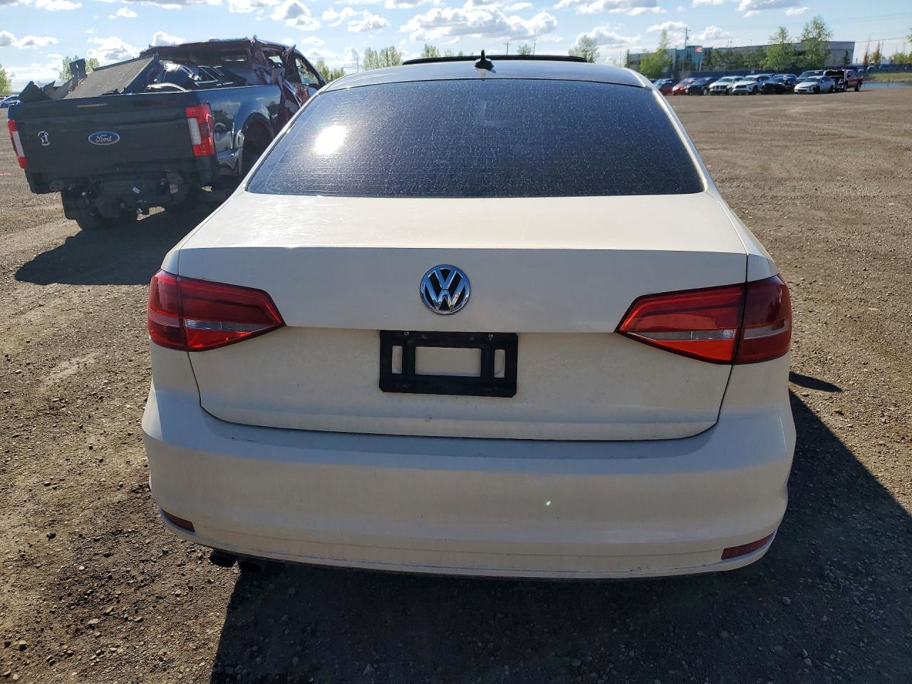 2015 Volkswagen Jetta Base Кремовый vin: 3VW2K7AJXFM334459