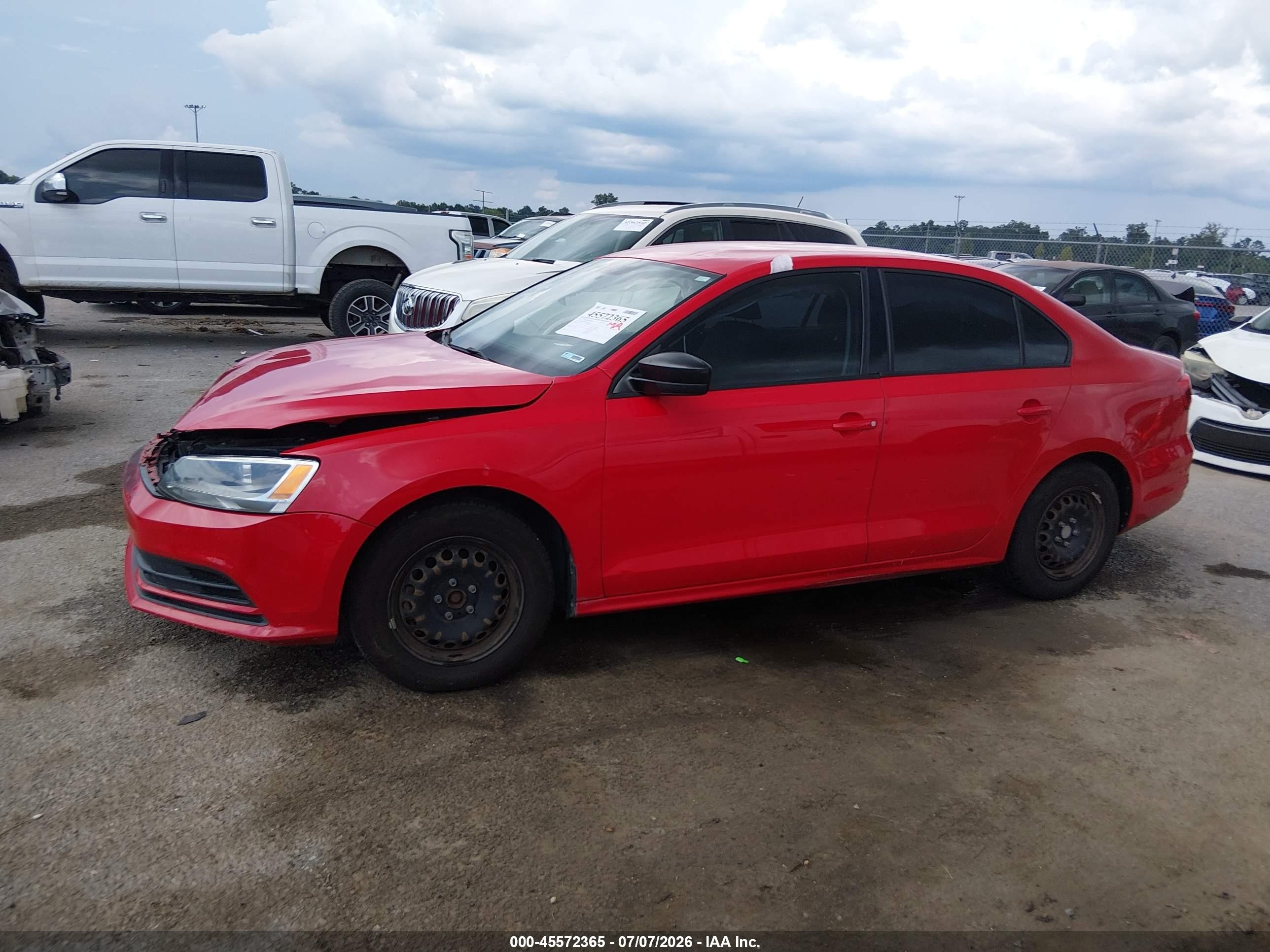 2015 Volkswagen Jetta 2.0l S Red vin: 3VW2K7AJXFM402744