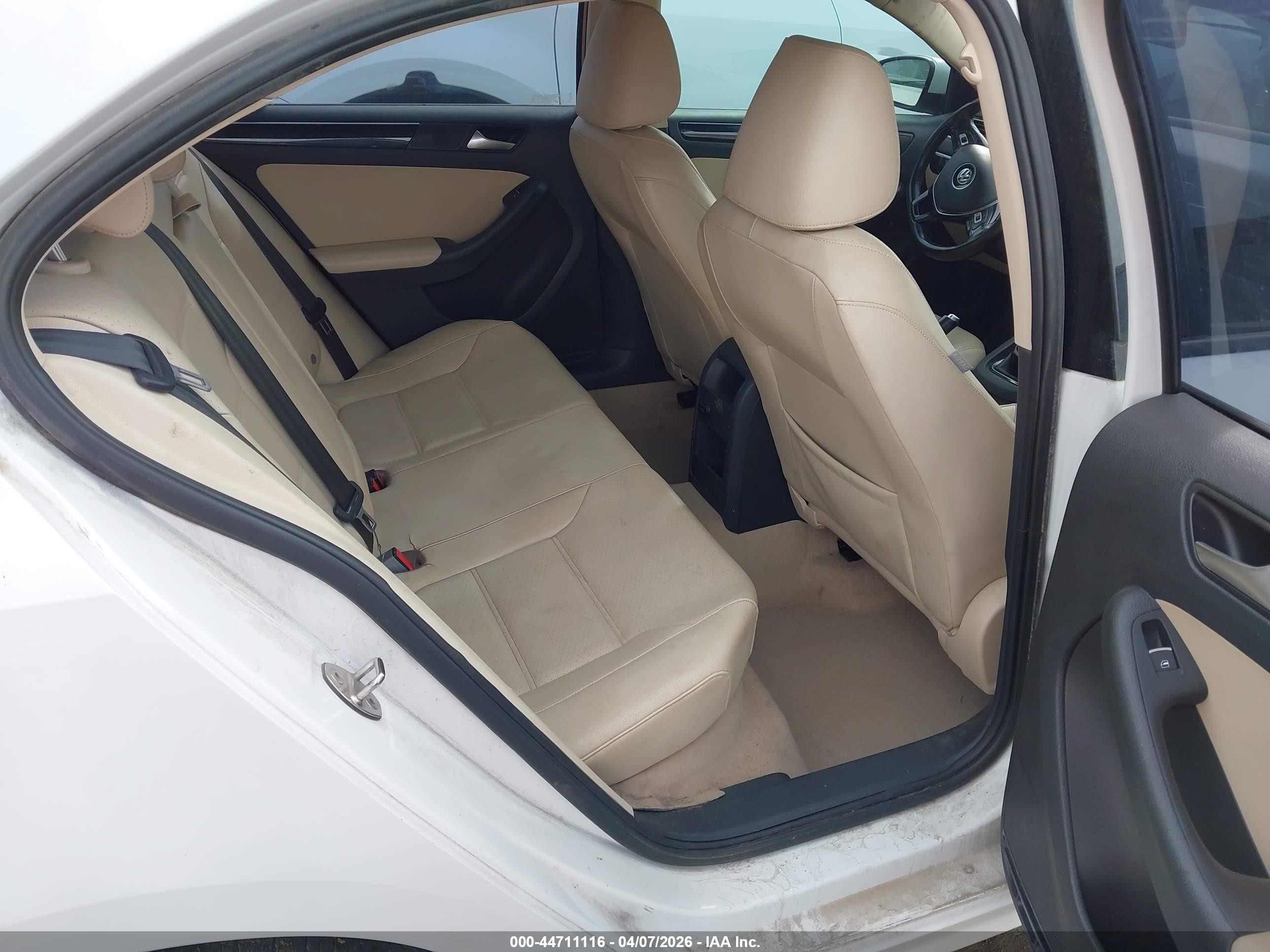 2015 Volkswagen Jetta 2.0l Tdi Sel White vin: 3VW3A7AJ1FM402980