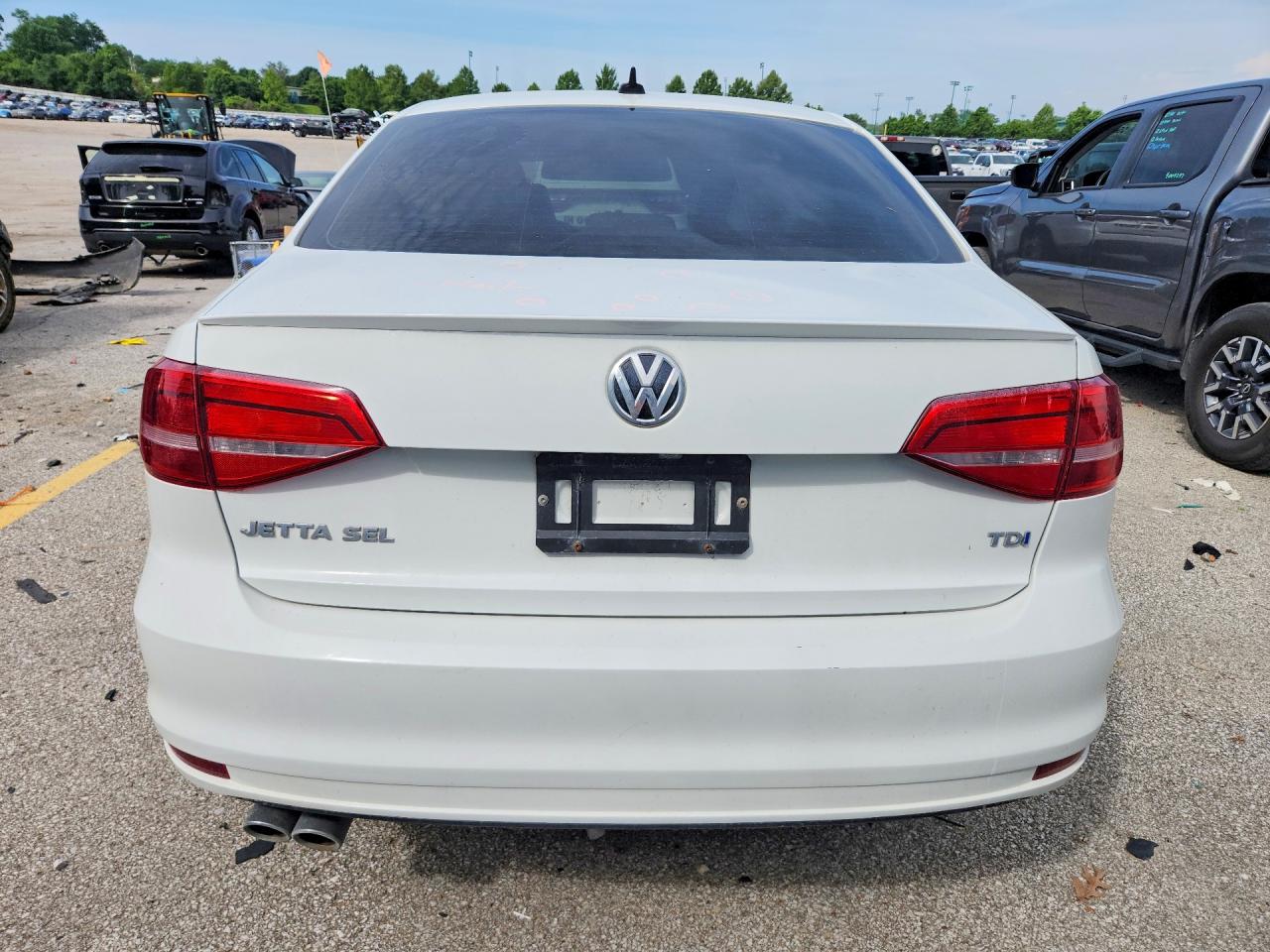 2015 Volkswagen Jetta Tdi White vin: 3VW3A7AJ3FM333354