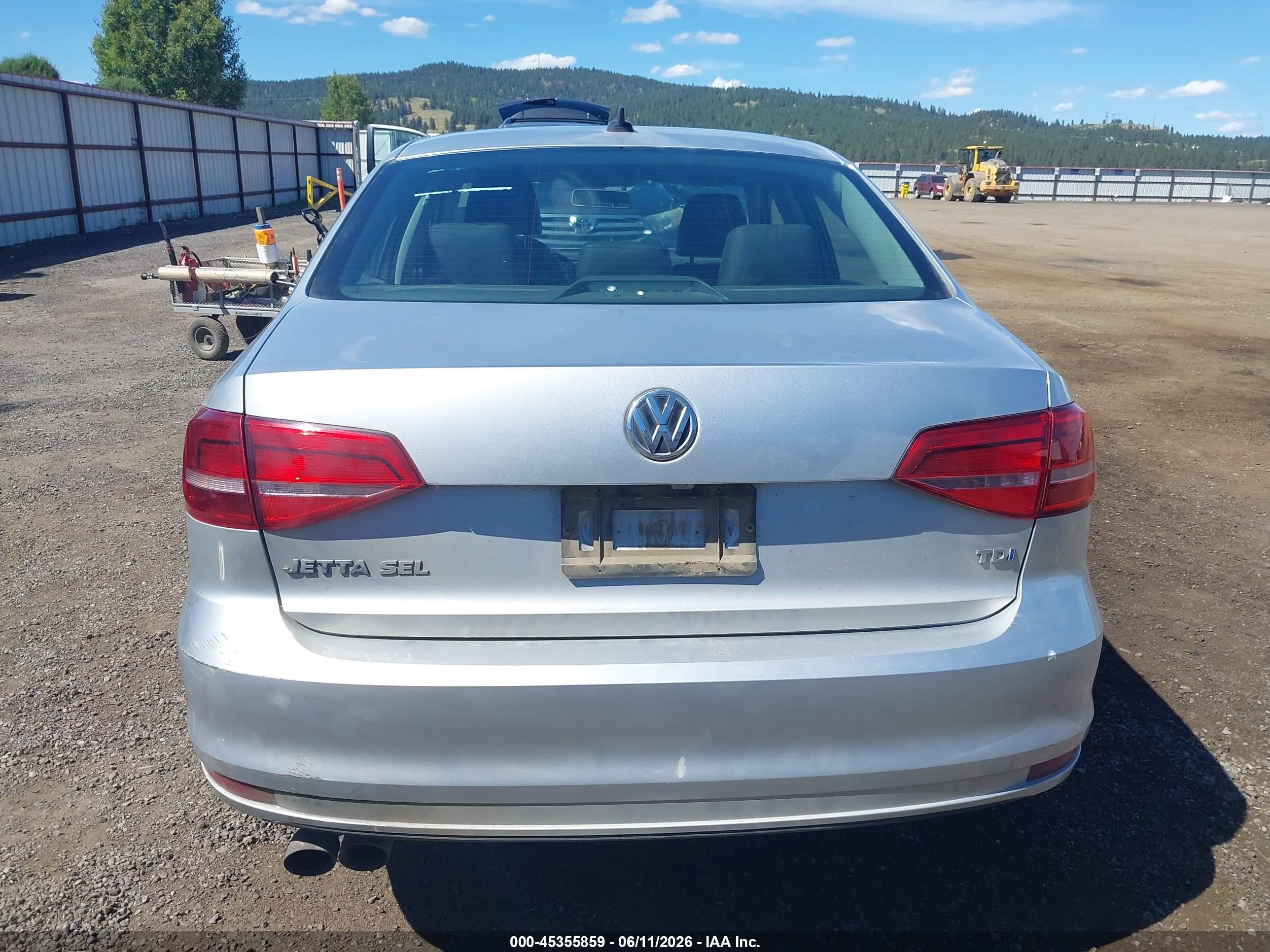 2015 Volkswagen Jetta 2.0l Tdi Sel Silver vin: 3VW3A7AJ4FM229343