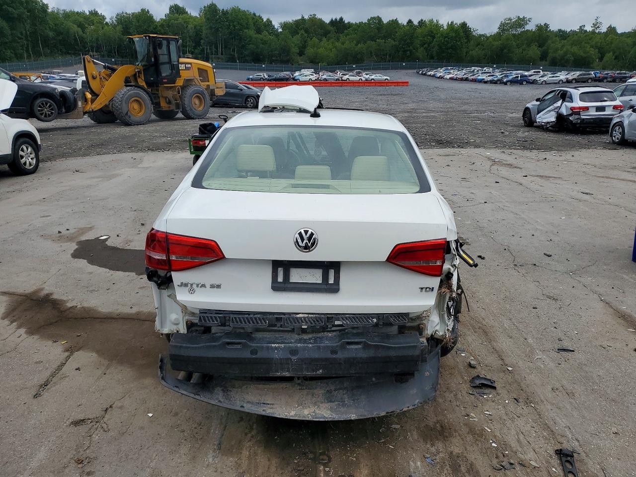 2015 Volkswagen Jetta Tdi White vin: 3VW3A7AJXFM262055