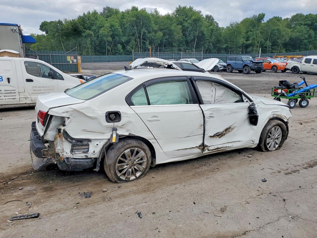 2015 Volkswagen Jetta Tdi White vin: 3VW3A7AJXFM262055
