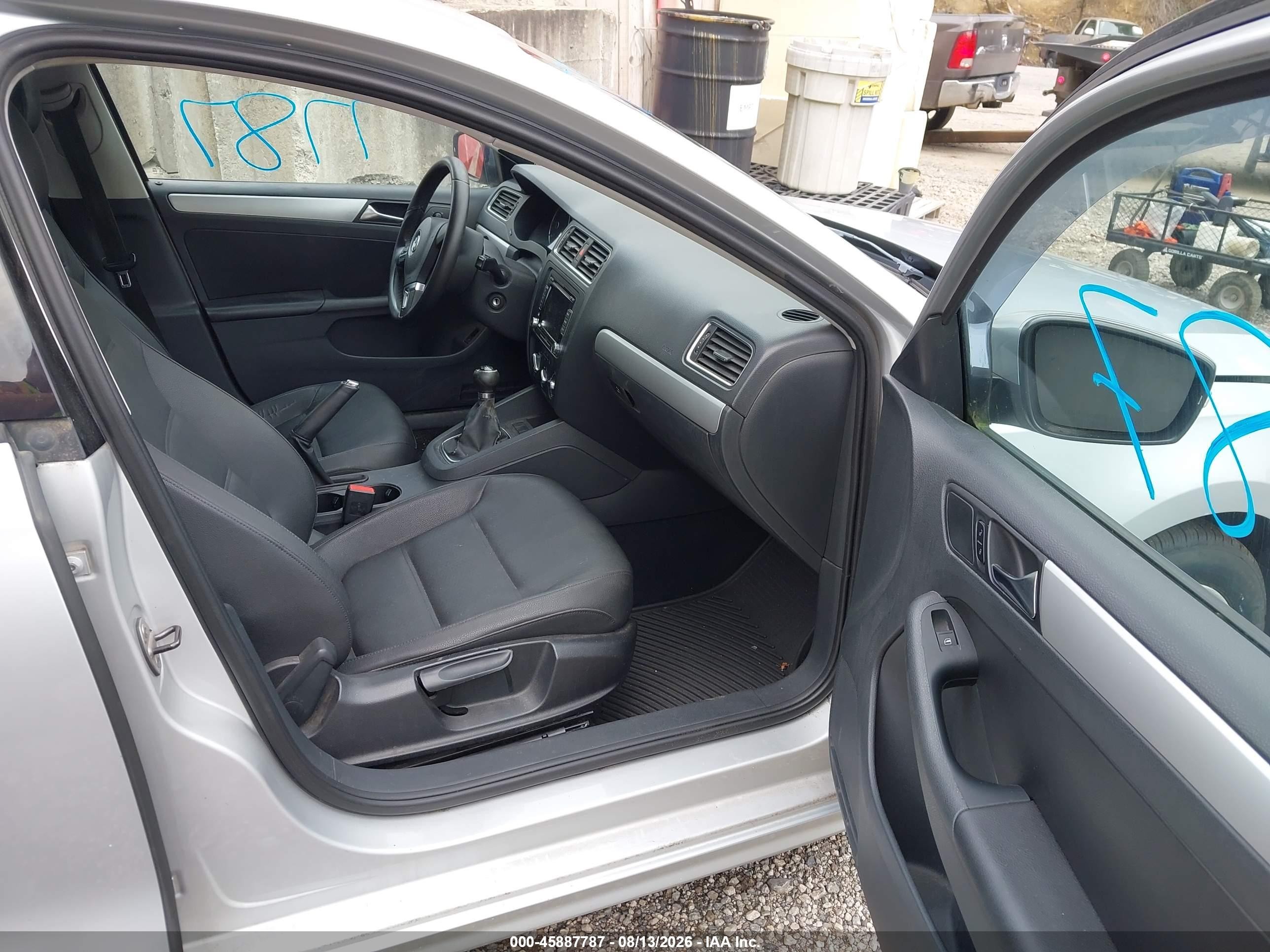 2012 Volkswagen Jetta 2.0l Tdi Silver vin: 3VW3L7AJ0CM308899