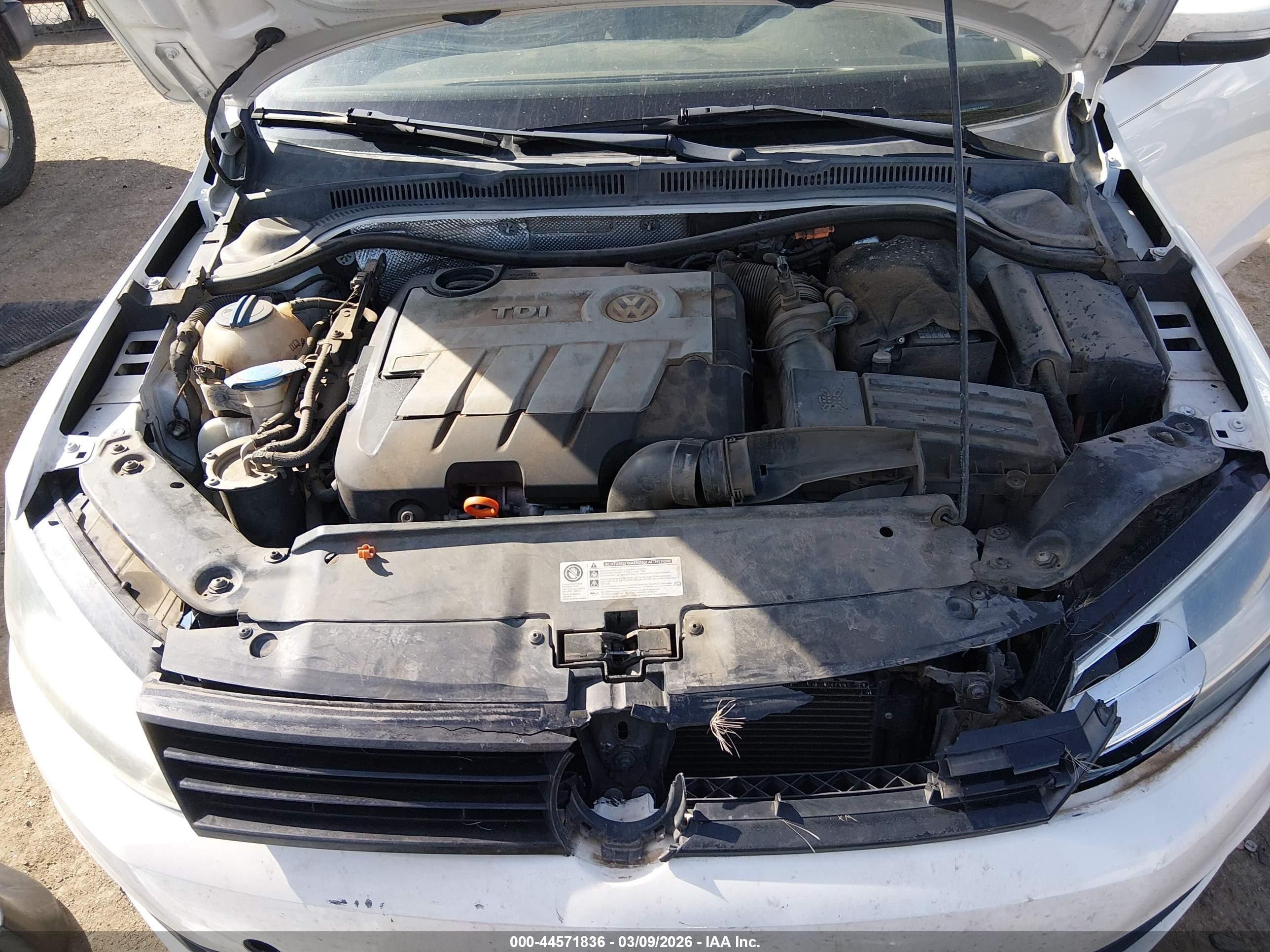 2012 Volkswagen Jetta 2.0l Tdi White vin: 3VW3L7AJ3CM014672