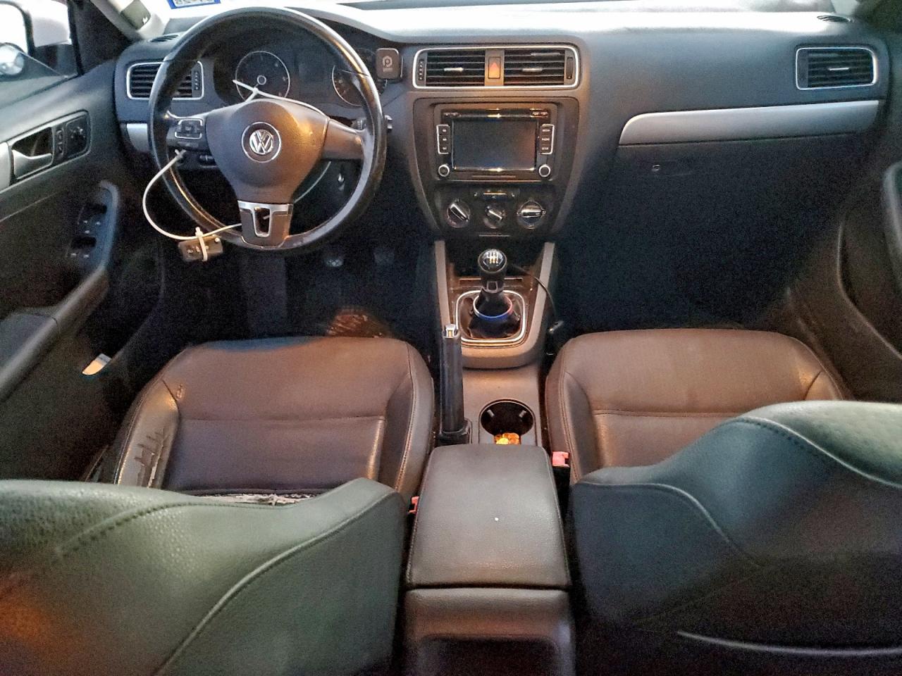 2012 Volkswagen Jetta Tdi White vin: 3VW3L7AJ4CM410609