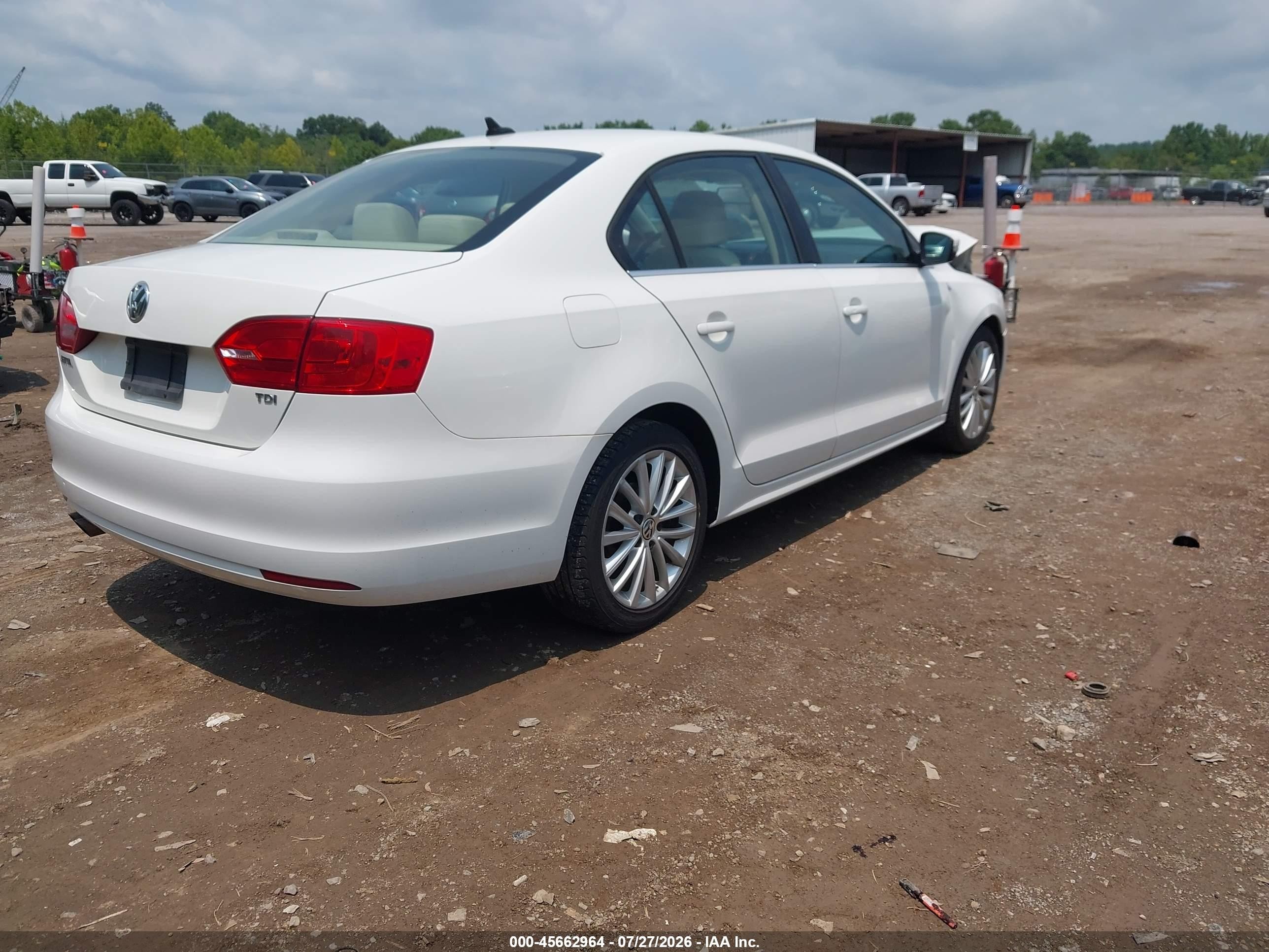 2013 Volkswagen Jetta 2.0l Tdi White vin: 3VW3L7AJ4DM274435