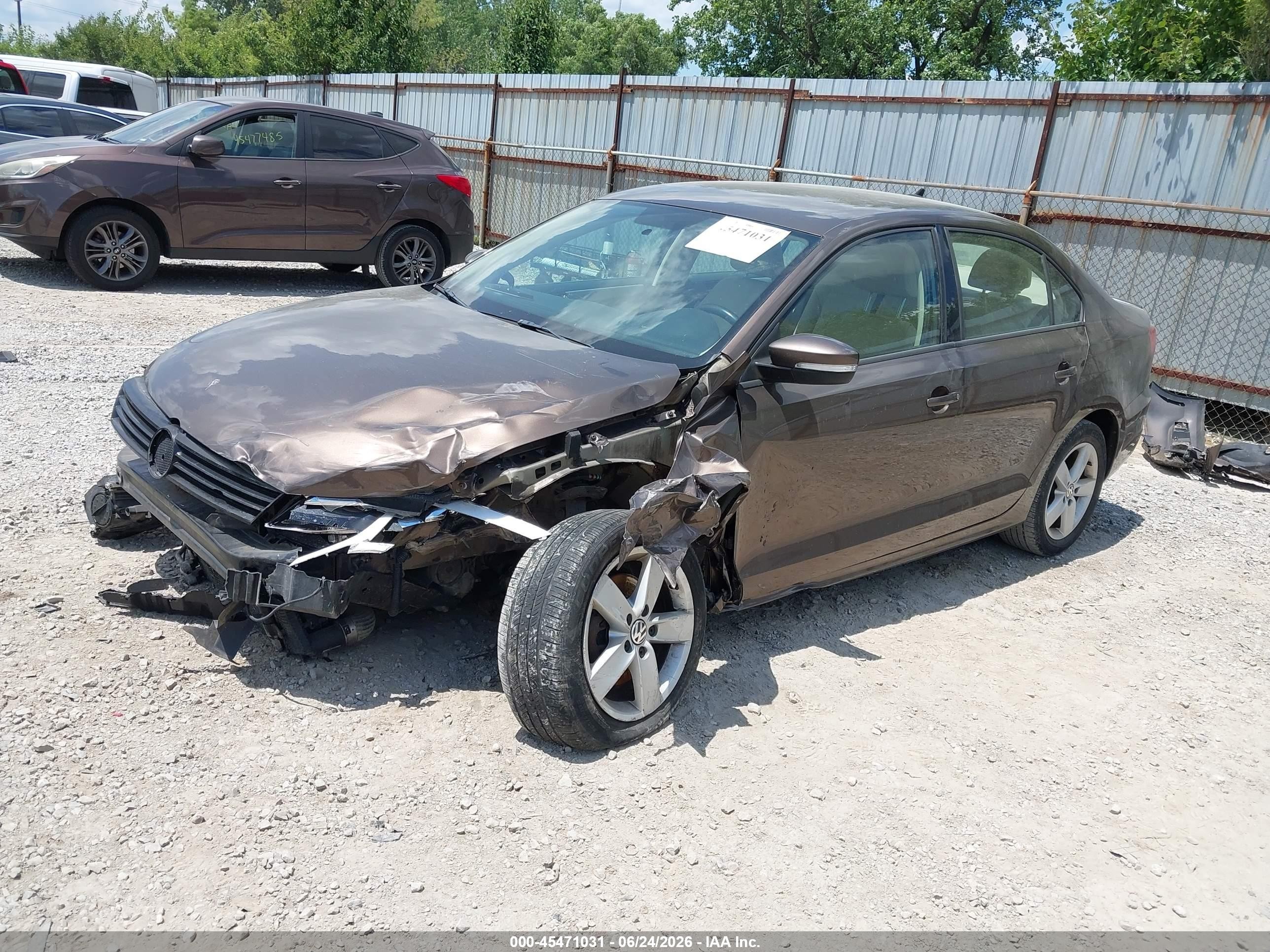 2012 Volkswagen Jetta 2.0l Tdi Brown vin: 3VW3L7AJ5CM091432