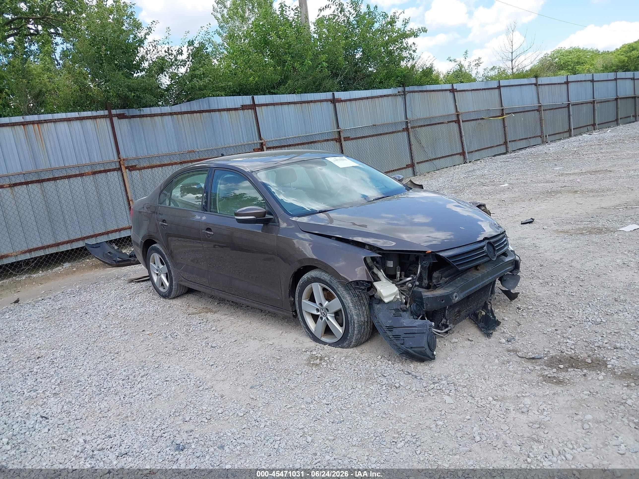 2012 Volkswagen Jetta 2.0l Tdi Brown vin: 3VW3L7AJ5CM091432
