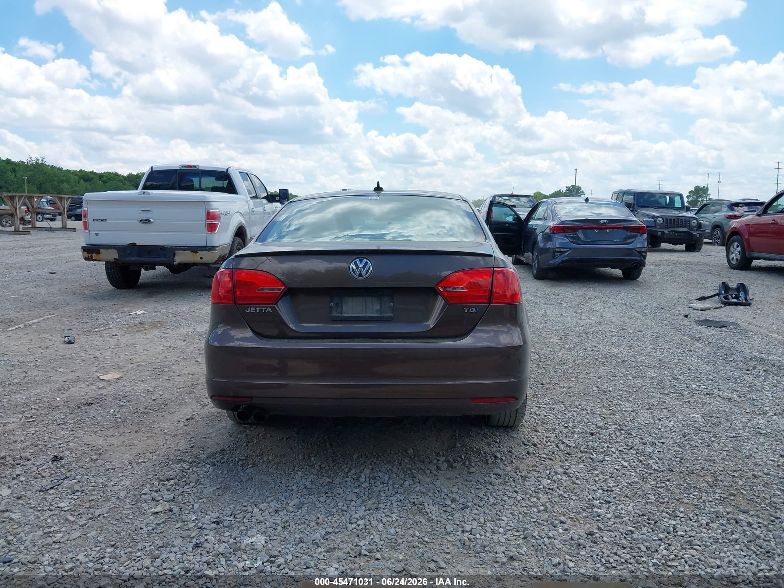 2012 Volkswagen Jetta 2.0l Tdi Brown vin: 3VW3L7AJ5CM091432