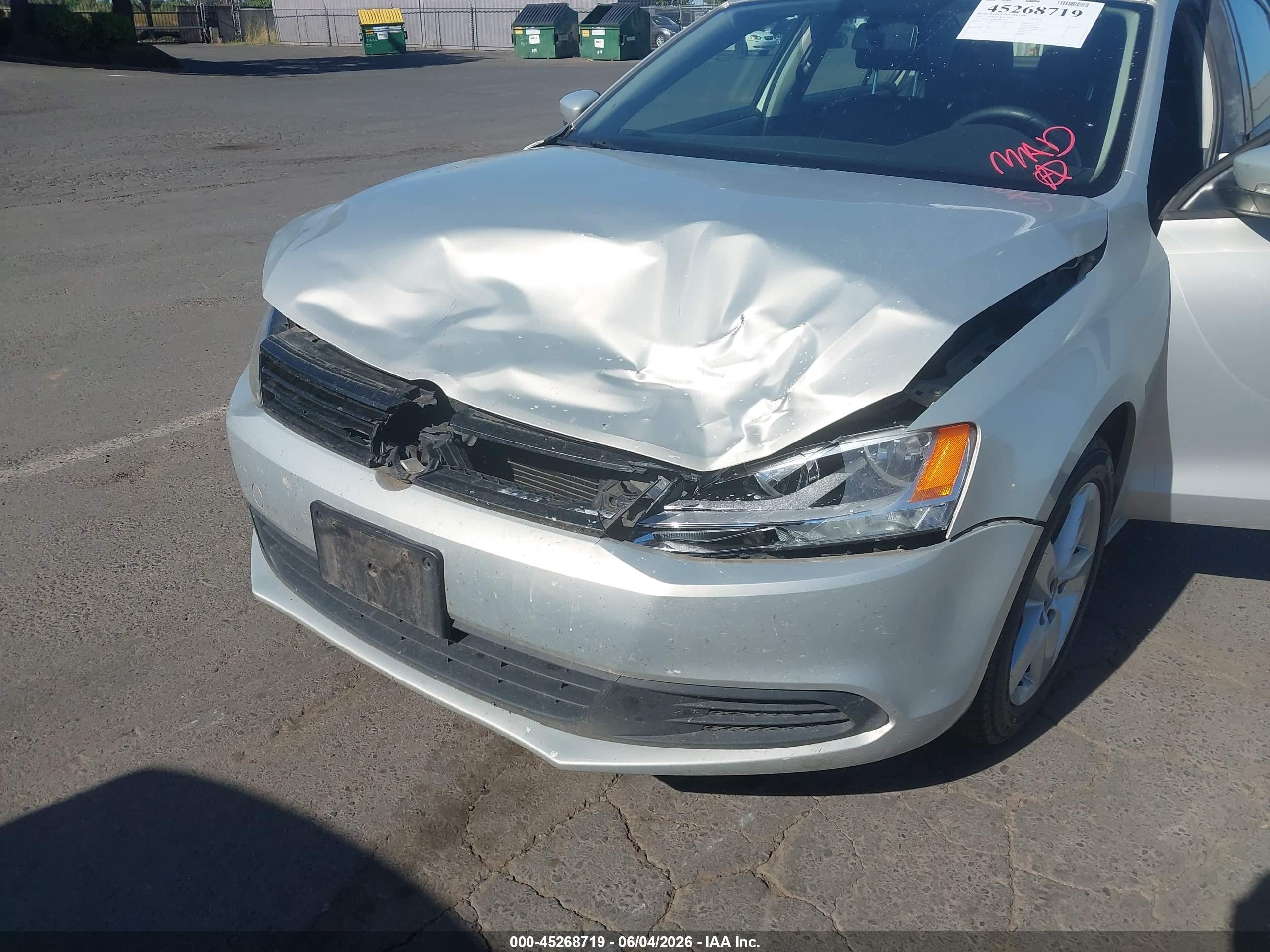 2012 Volkswagen Jetta 2.0l Tdi Silver vin: 3VW3L7AJ6CM017811