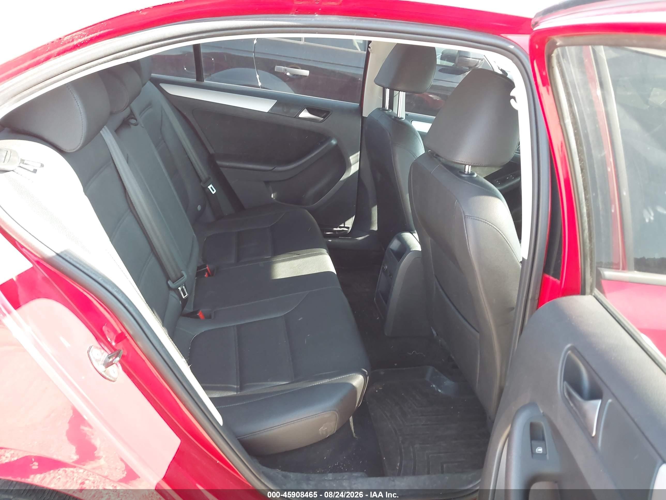 2012 Volkswagen Jetta 2.0l Tdi Red vin: 3VW3L7AJ6CM398432