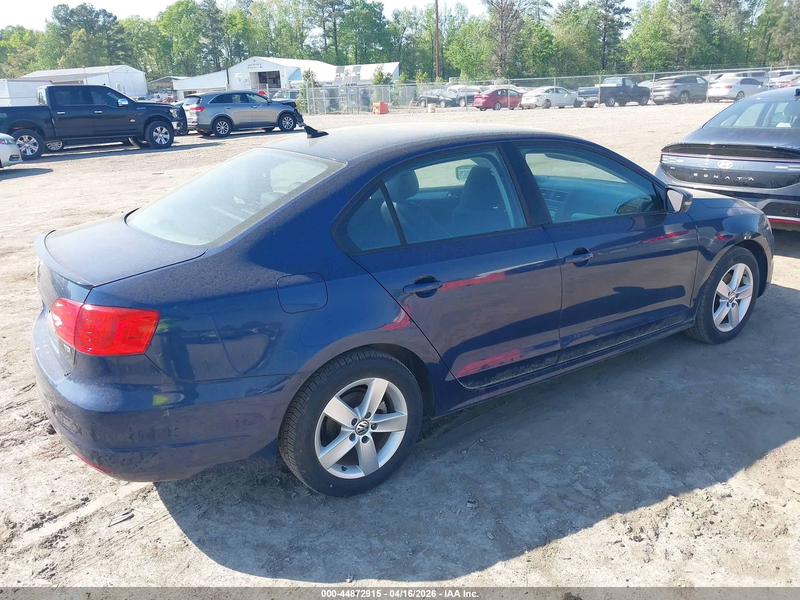 2012 Volkswagen Jetta 2.0l Tdi Blue vin: 3VW3L7AJ7CM471307