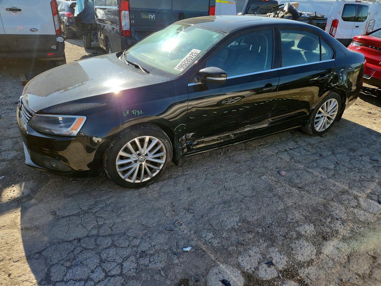 3VW3L7AJ8DM274745