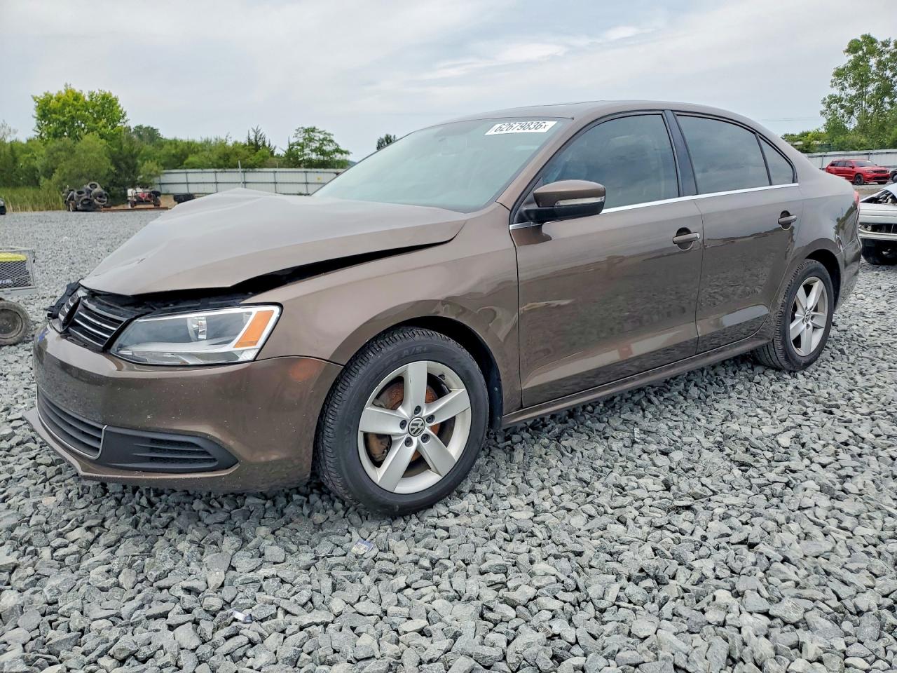 3VW3L7AJ8EM383921