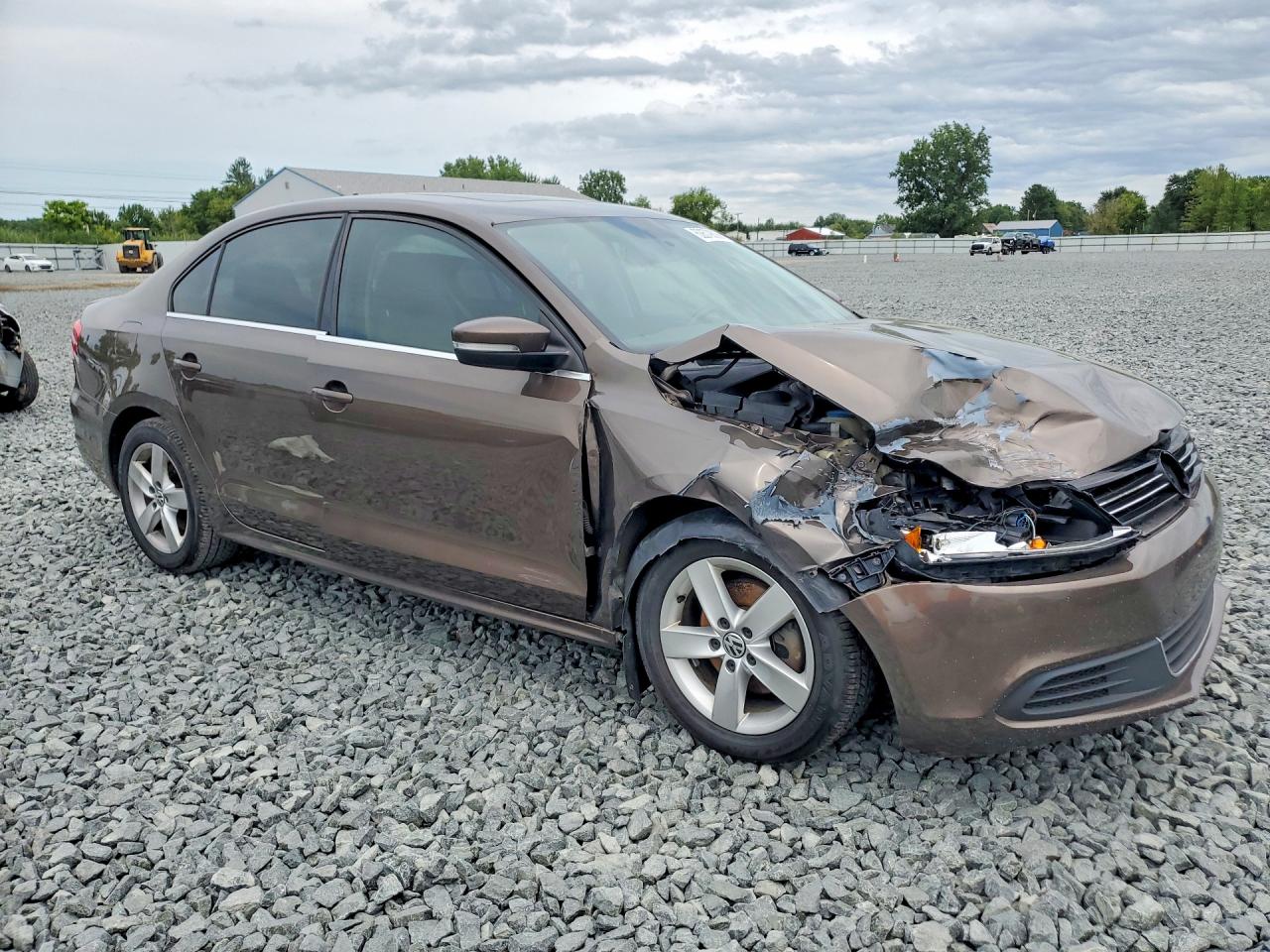 2014 Volkswagen Jetta Tdi Brown vin: 3VW3L7AJ8EM383921