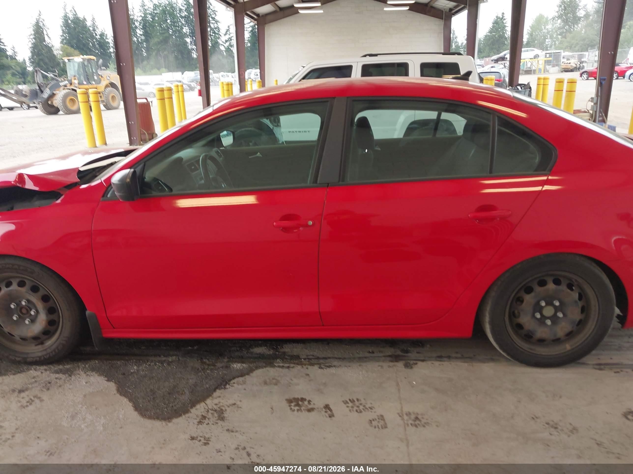 2014 Volkswagen Jetta 2.0l Tdi Value Edition Red vin: 3VW3L7AJ9EM334419