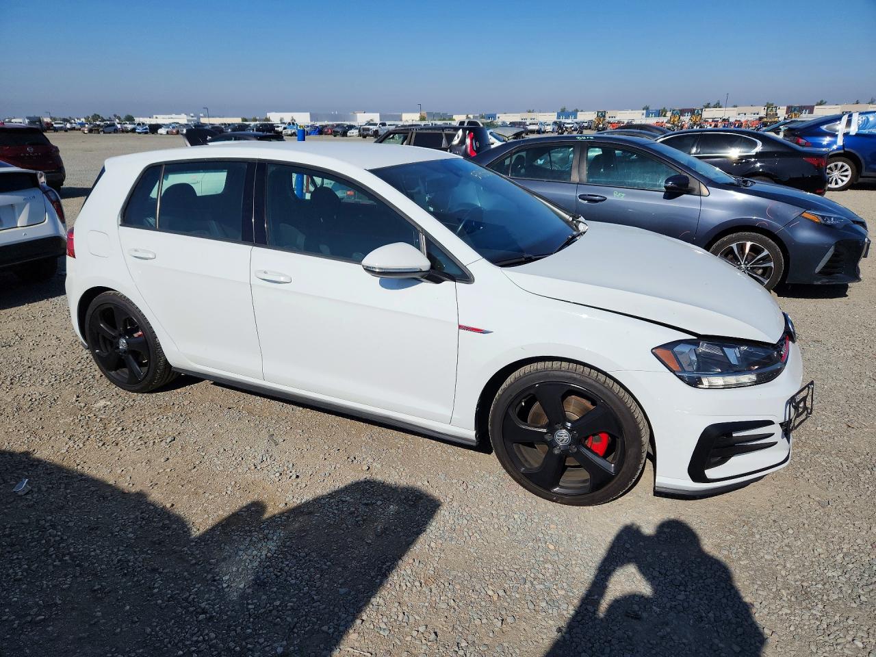 2018 Volkswagen Gti S White vin: 3VW447AU2JM292732