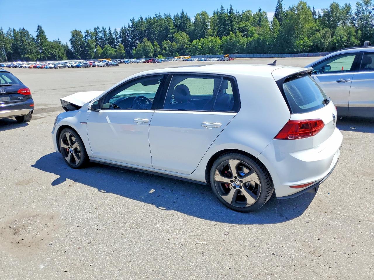 2015 Volkswagen Gti White vin: 3VW447AU5FM056471